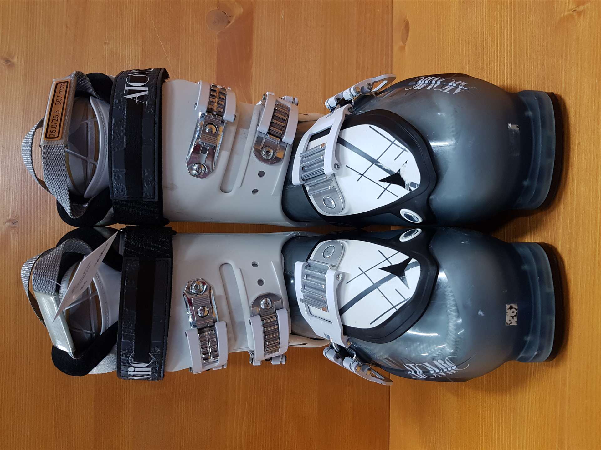 Clăpari de schi ATOMIC Waymaker Plus second-hand