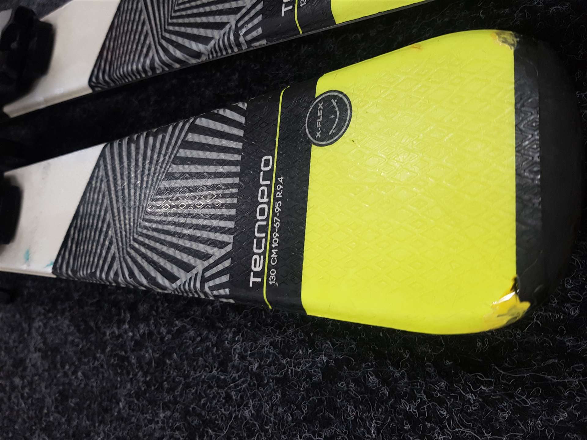 Skis enfant d'occasion TECNOPRO Team 66 + fixations Tecnopro TL75