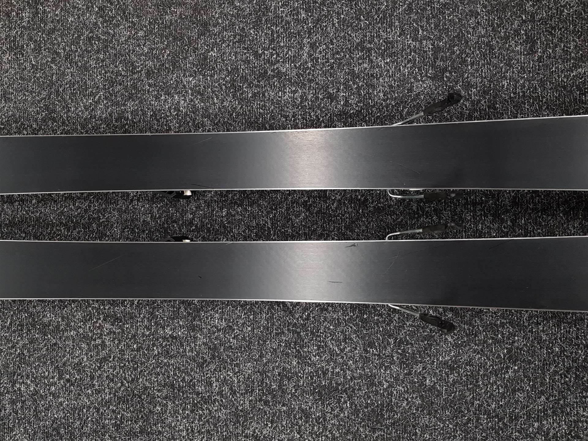 Schiuri Atomic Performer XT folosite