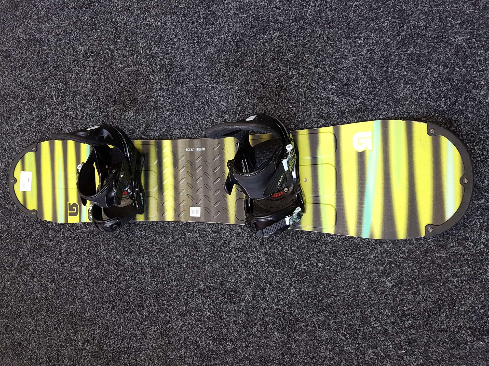 Použitý snowboard BURTON LTR 130 + vázání Burton velikost M