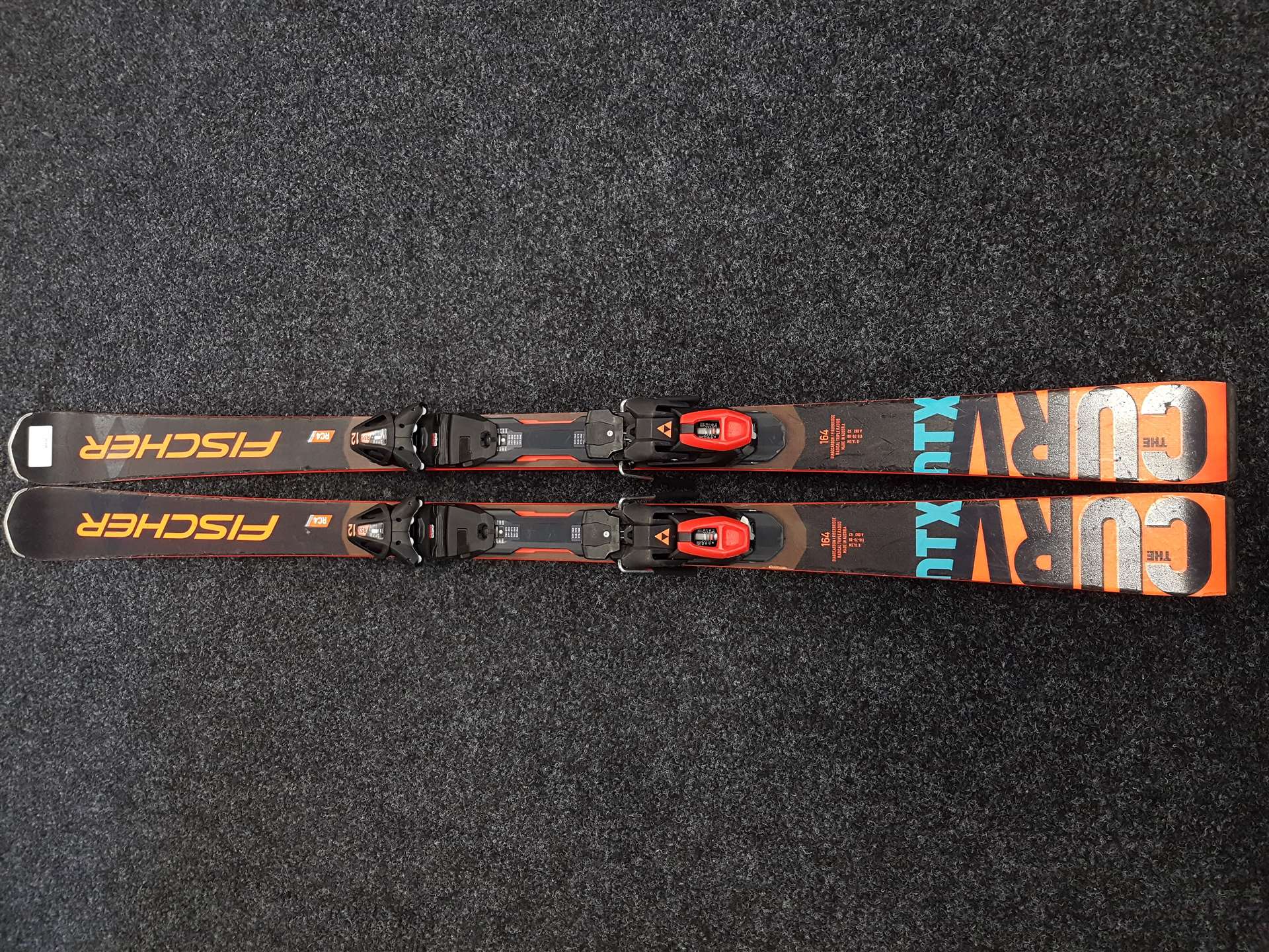Używane narty FISCHER The Curv DTX RC4 + wiązania Fischer RSX 12