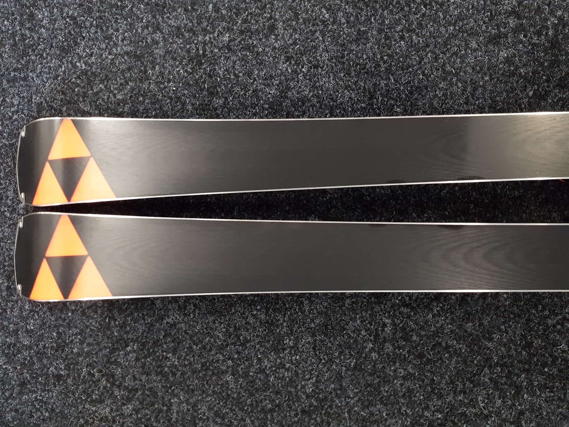Używane narty FISCHER The Curv DTX RC4 + wiązania Fischer RSX 12