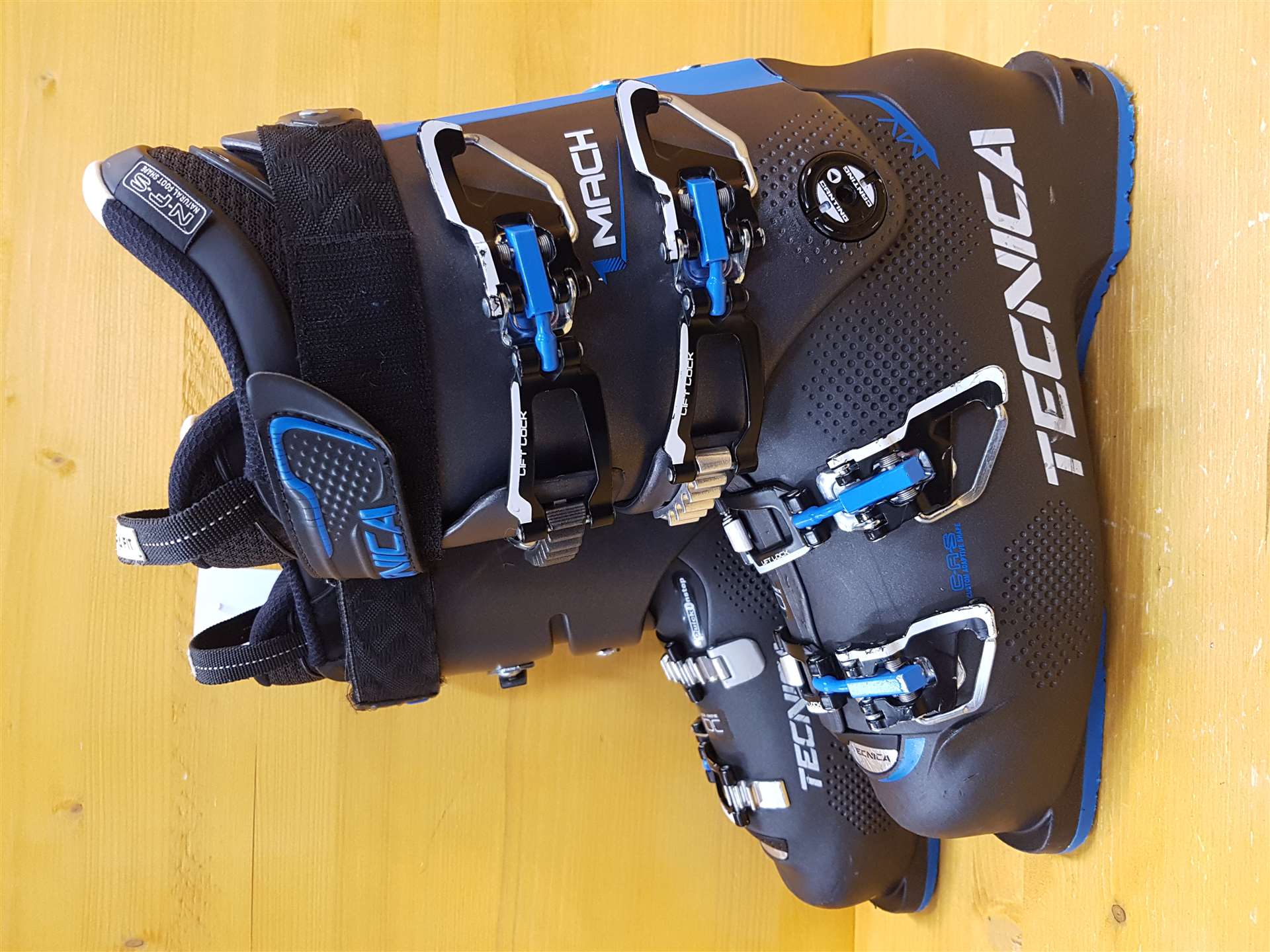 Botas de esquí usadas TECNICA Mach 1 100