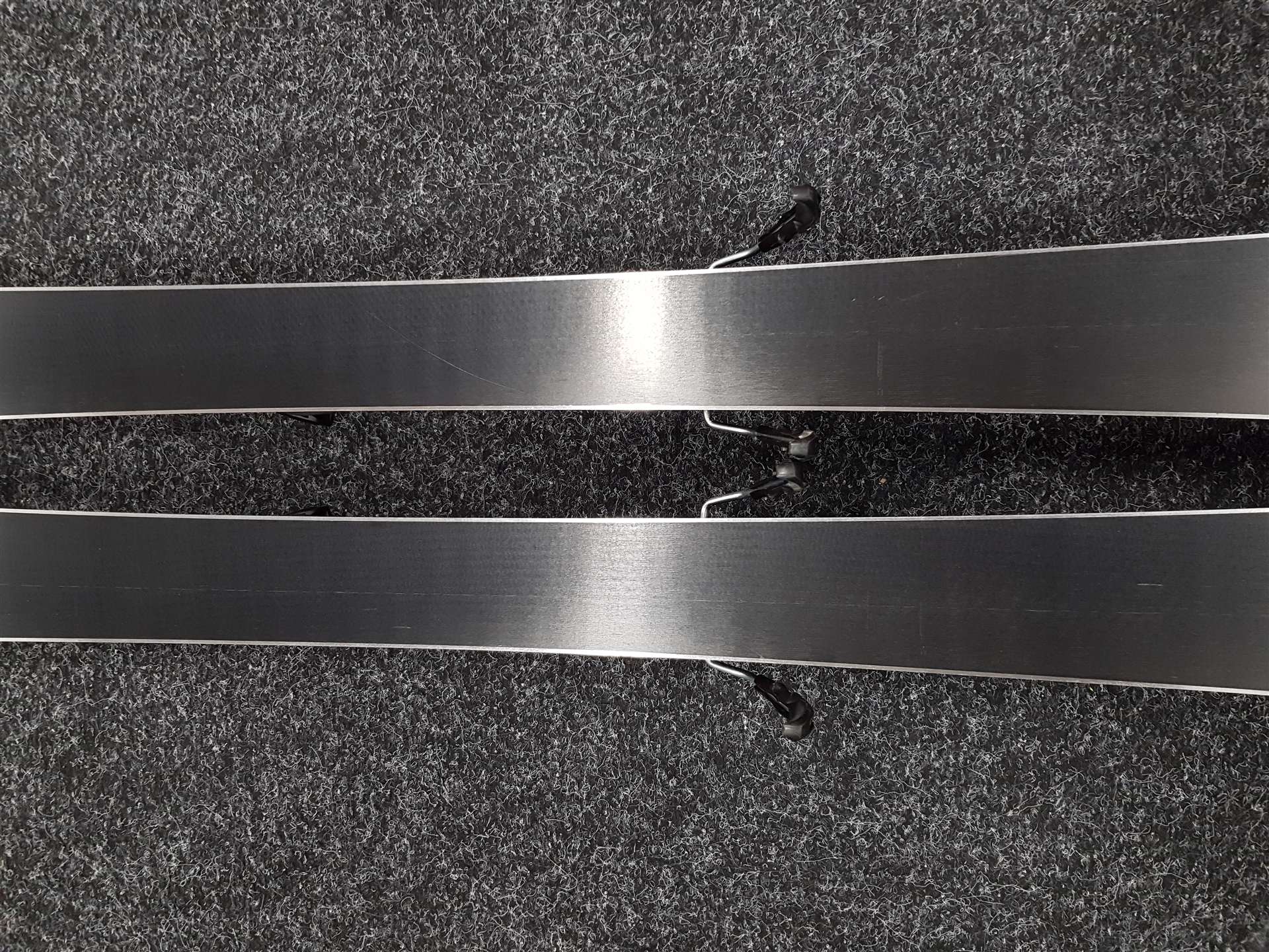 Skis d'occasion BLIZZARD WCR 72 + fixations Marker TLT 10