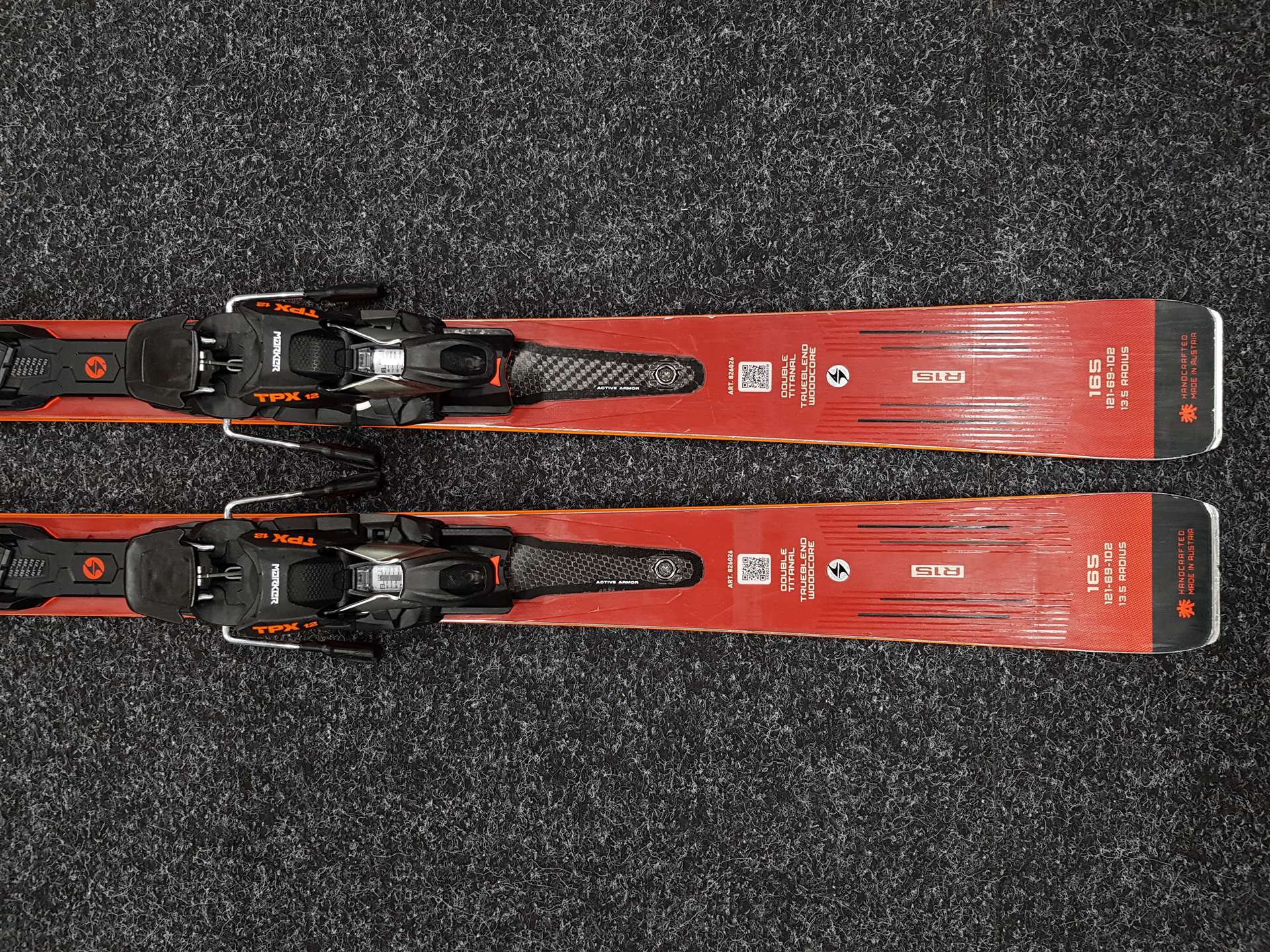 Použité lyže BLIZZARD Thunderbird R 15 + viazanie MarkerTPX 12