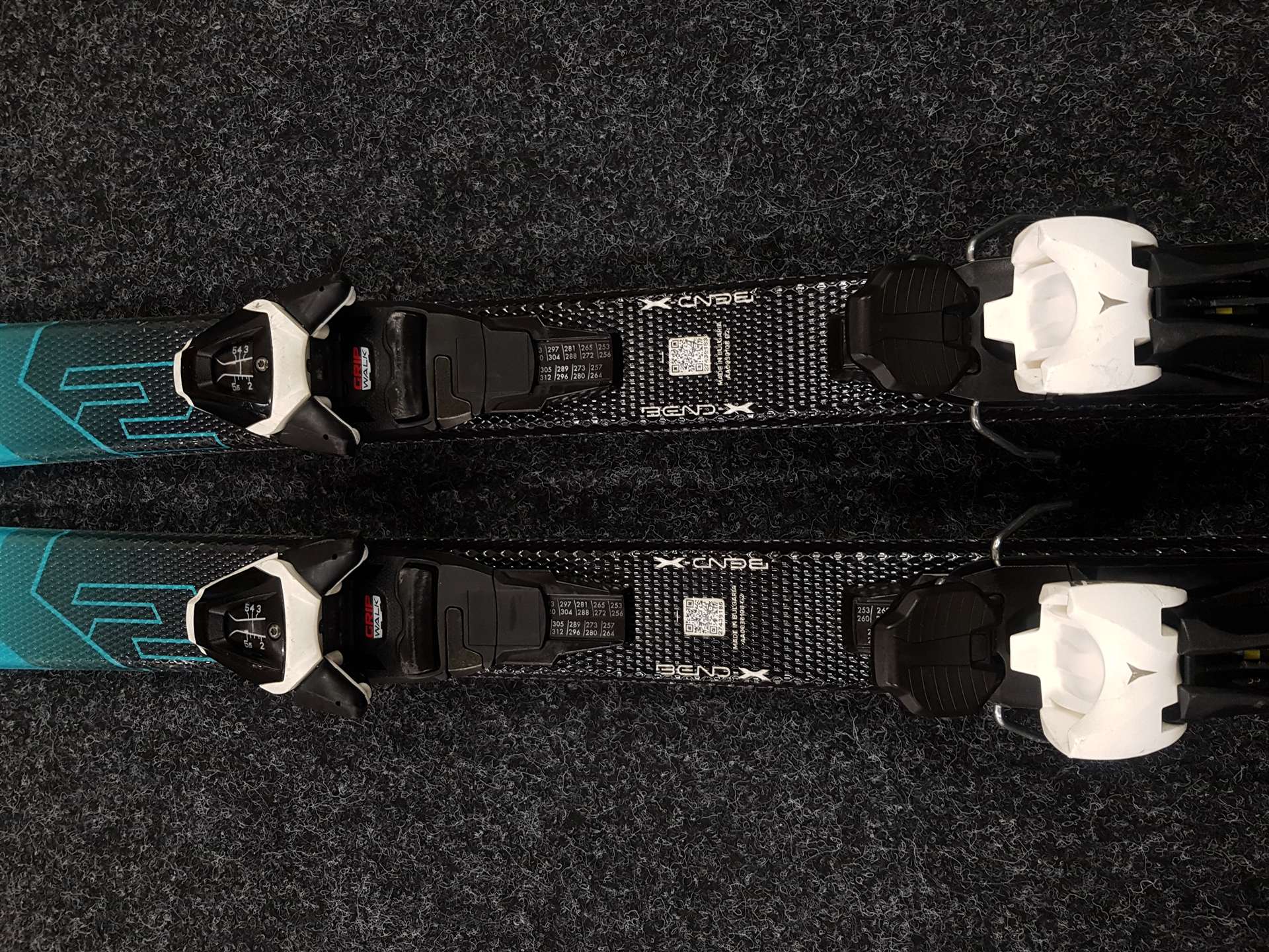 Použité lyže ATOMIC Redster X2 + viazanie Atomic 5.5