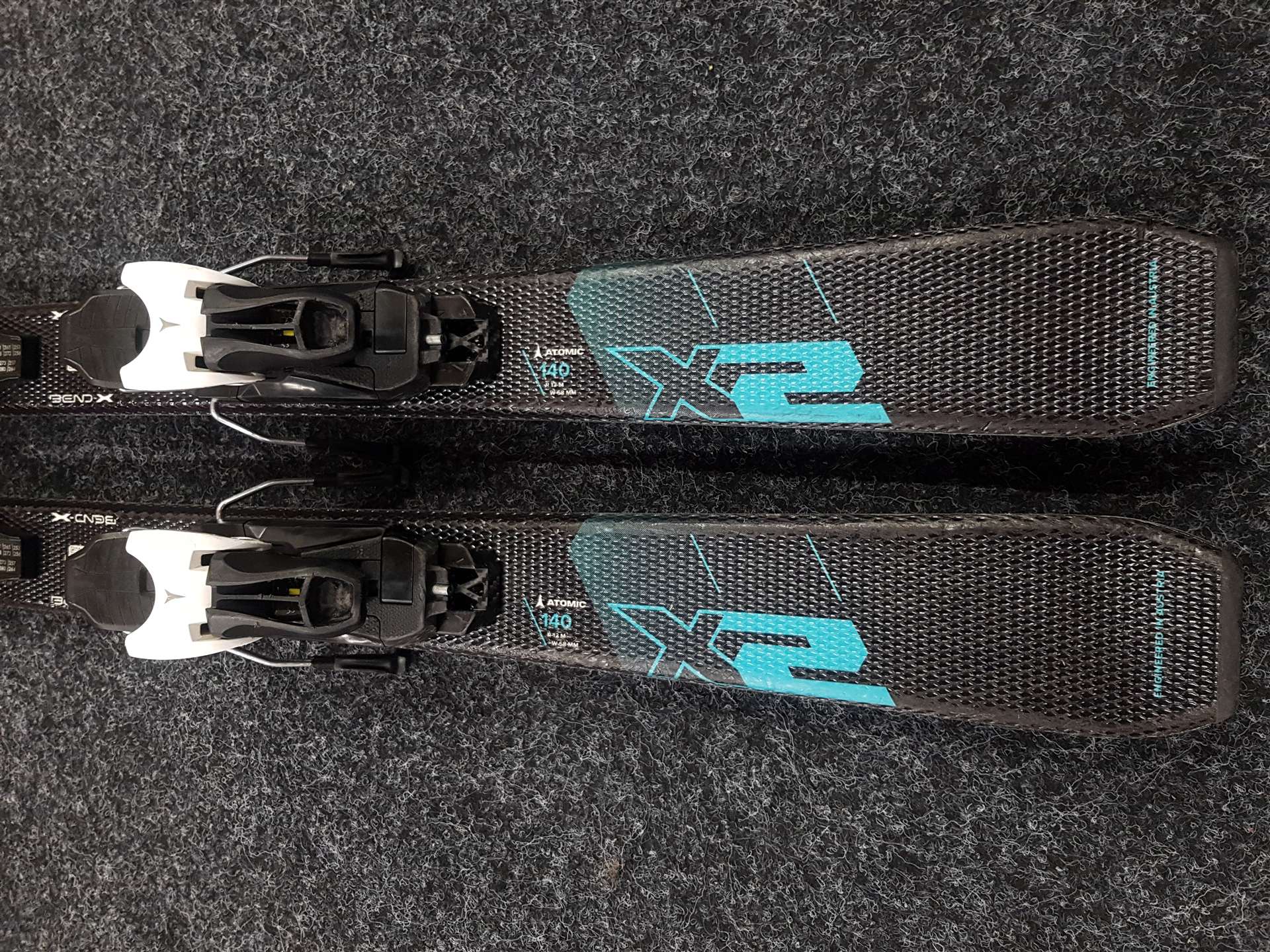 Použité lyže ATOMIC Redster X2 + viazanie Atomic 5.5