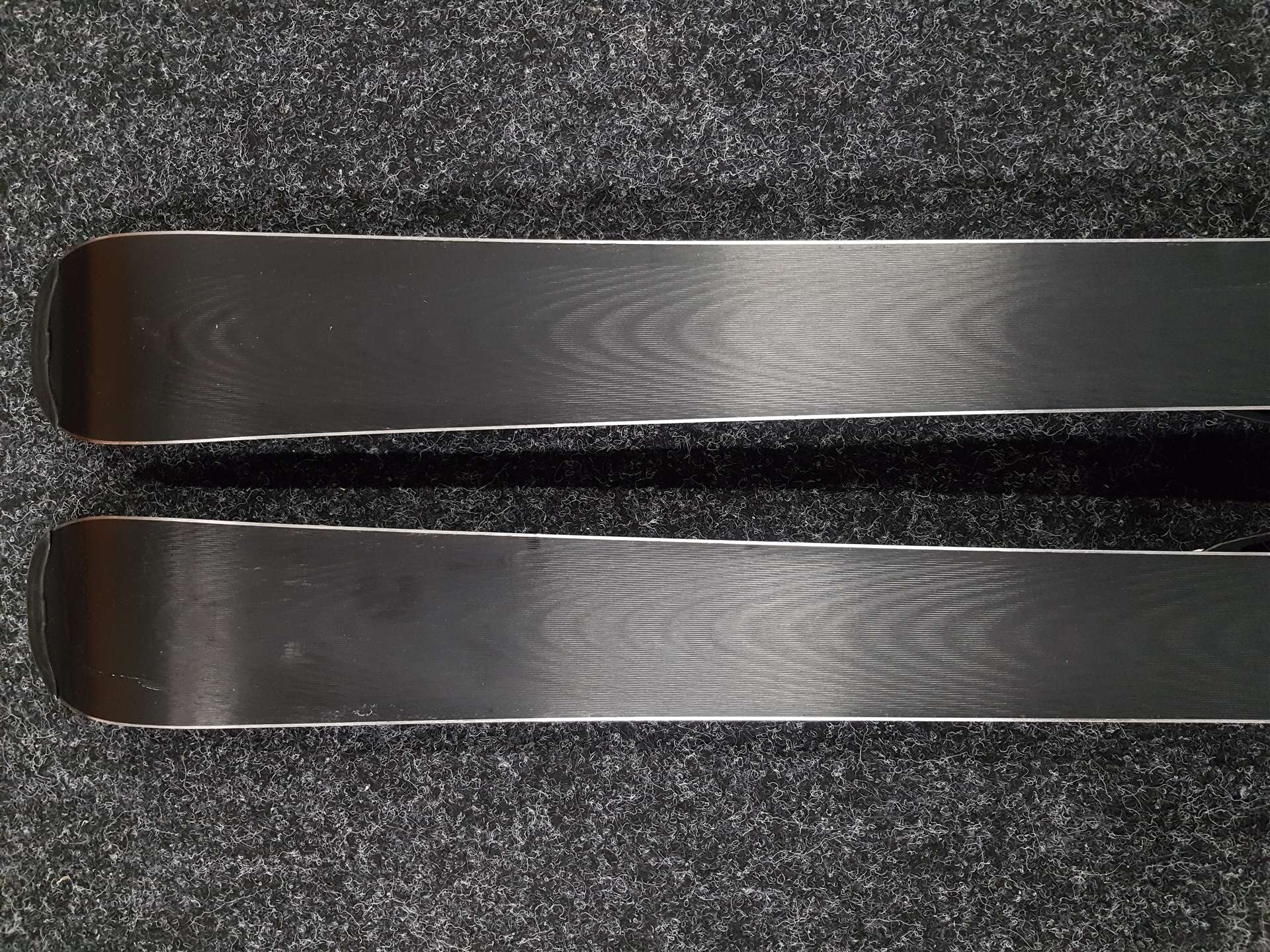 Použité lyže ATOMIC Redster X2 + viazanie Atomic 5.5