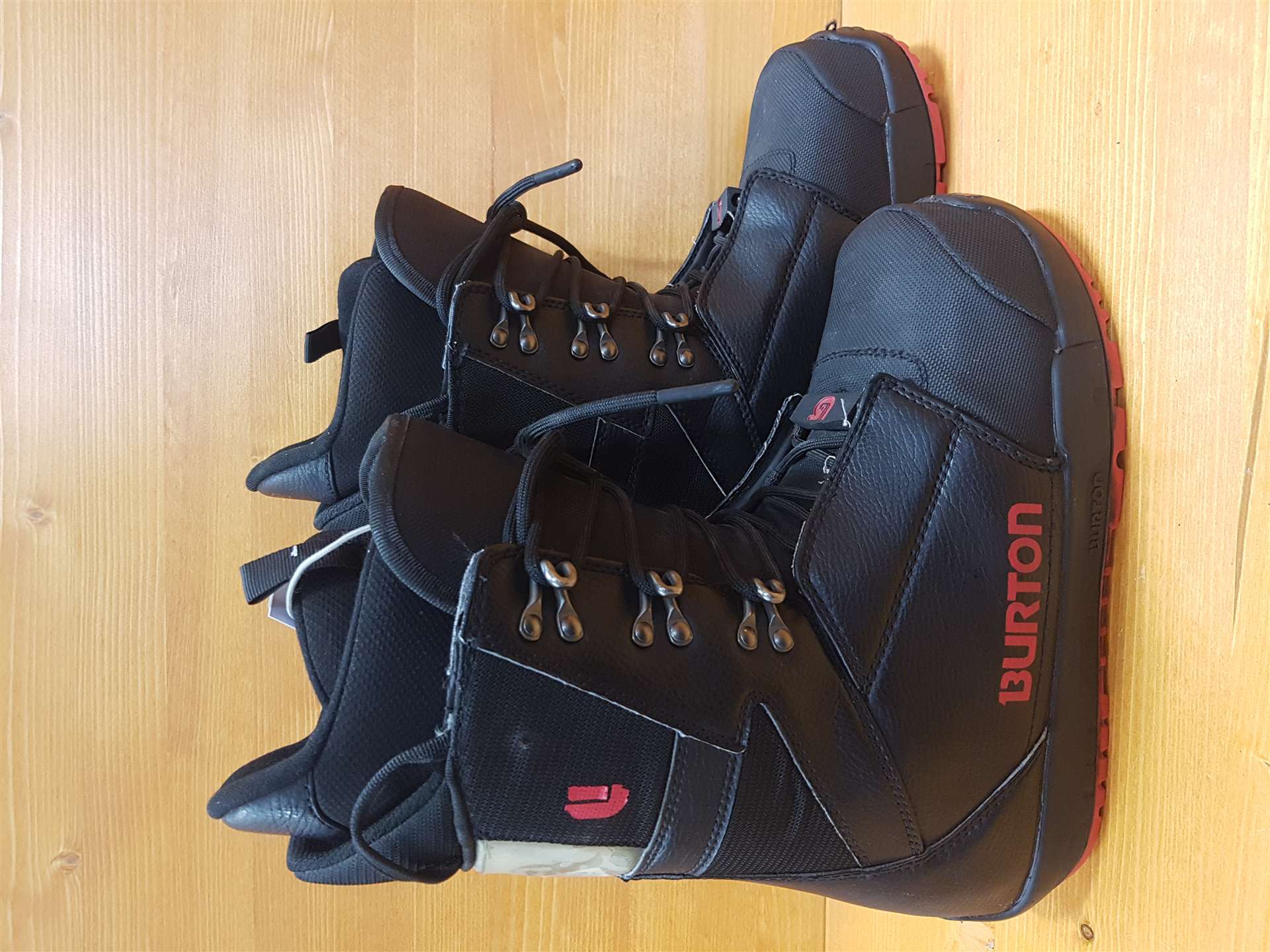 Ghete de snowboard BURTON Progression folosite