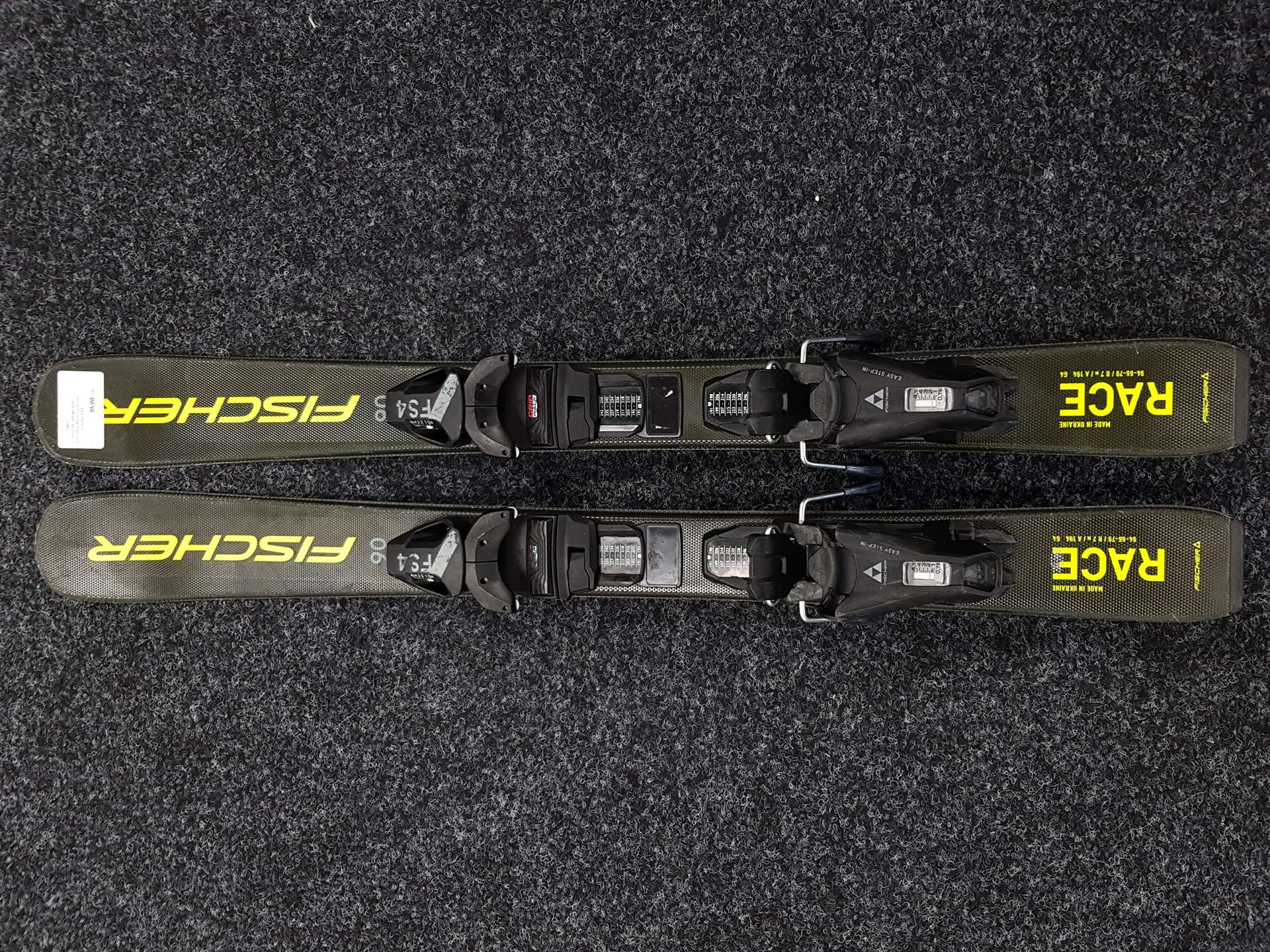 Gebrauchte FISCHER Race Kinderski + Fischer FS4 Bindungen