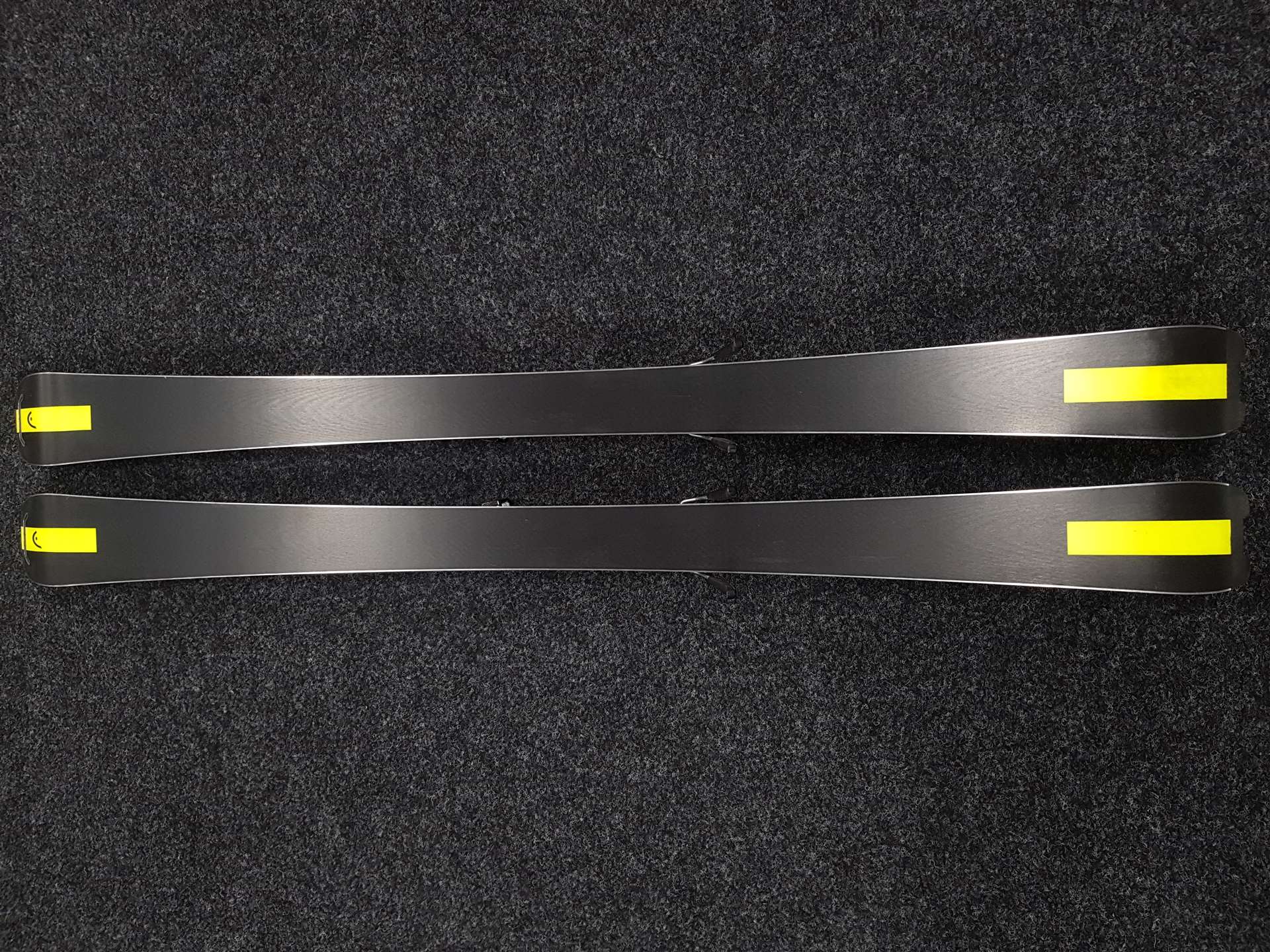 Použité lyže HEAD Super Joy + vázání Head Joy 11