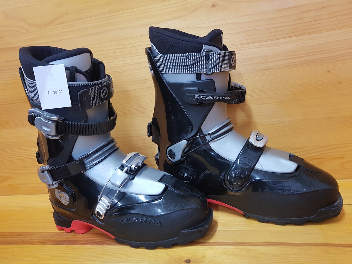Chaussures de ski noires Scarpa