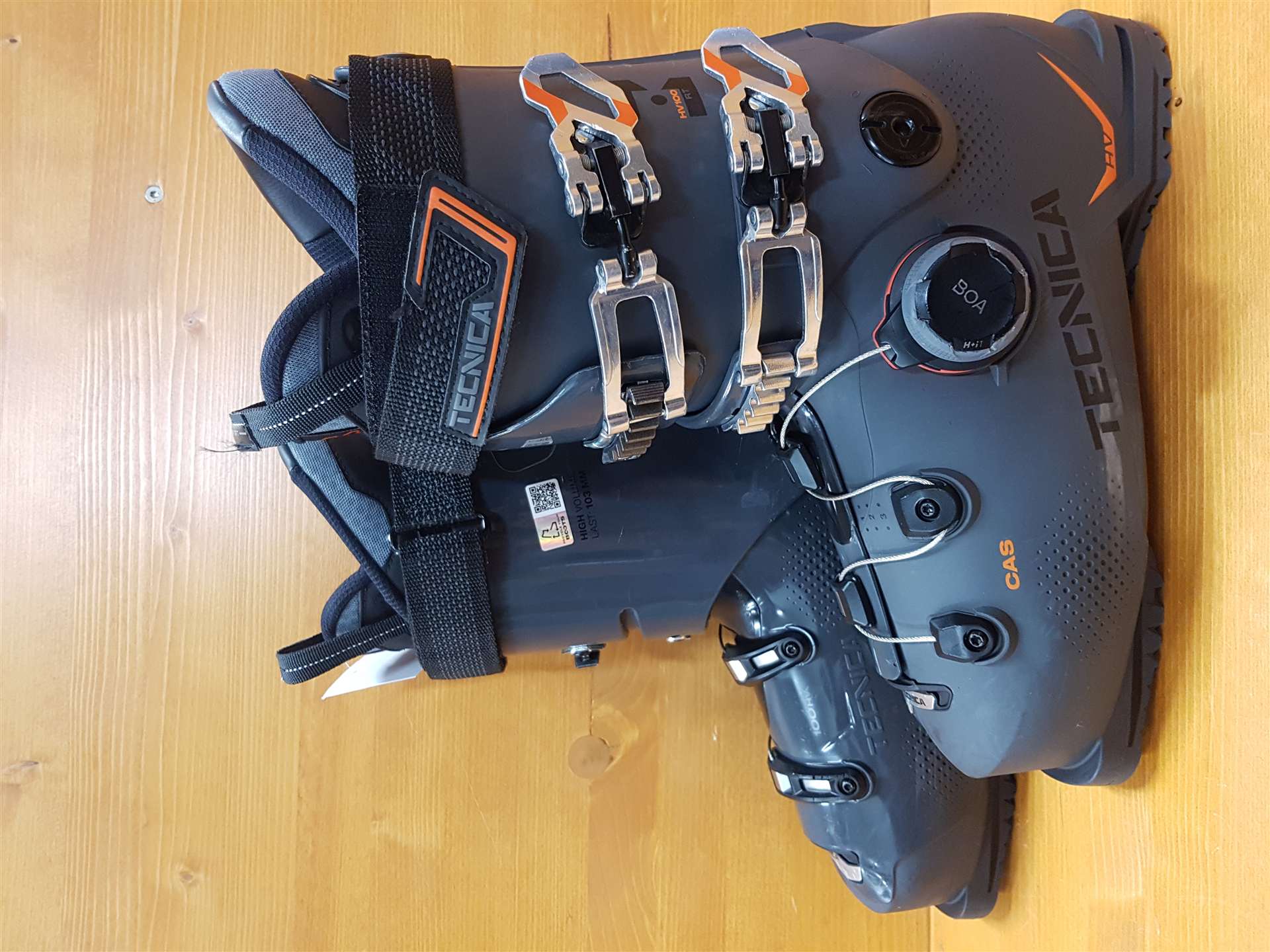 Clăpari de schi second-hand TECNICA 100 HV