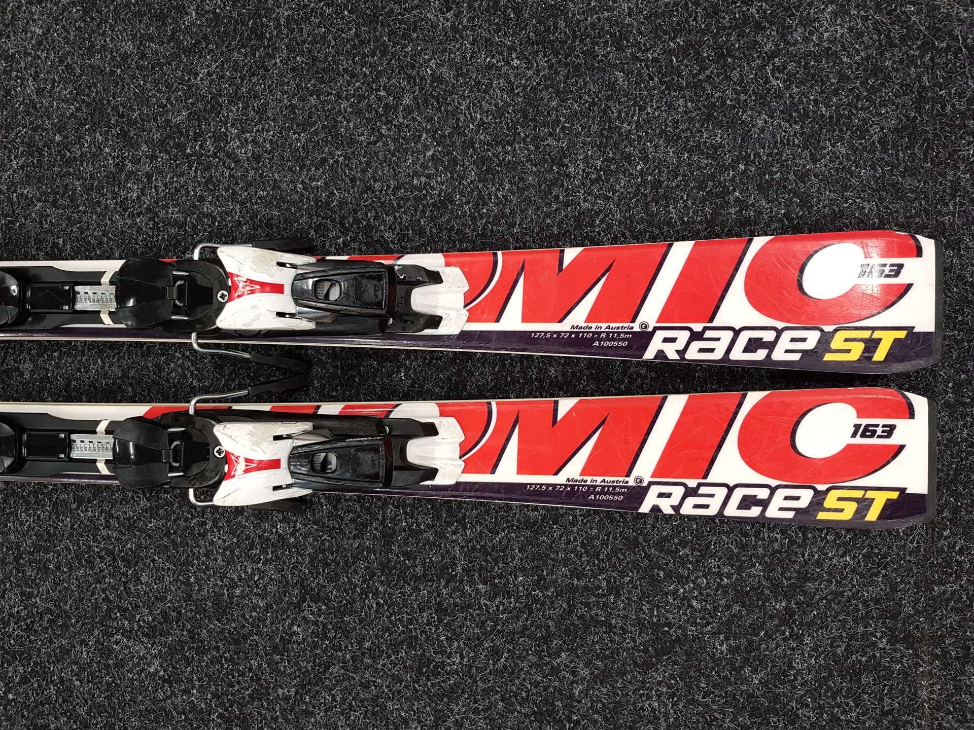 Použité lyže ATOMIC Race ST + viazanie Atomic XTO 10