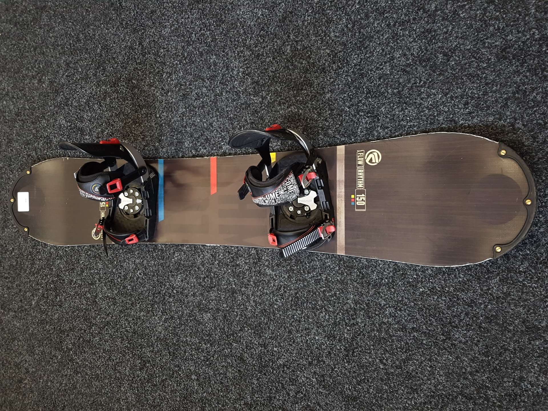Snowboard usato FLOW Rhythm + attacchi Head taglia M