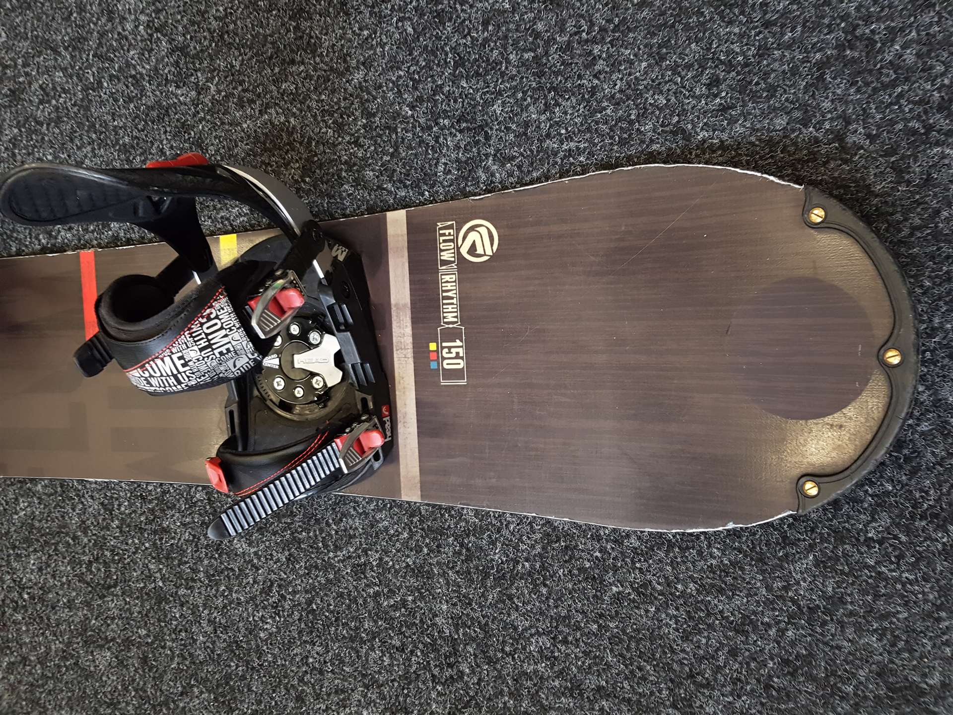 Snowboard usato FLOW Rhythm + attacchi Head taglia M