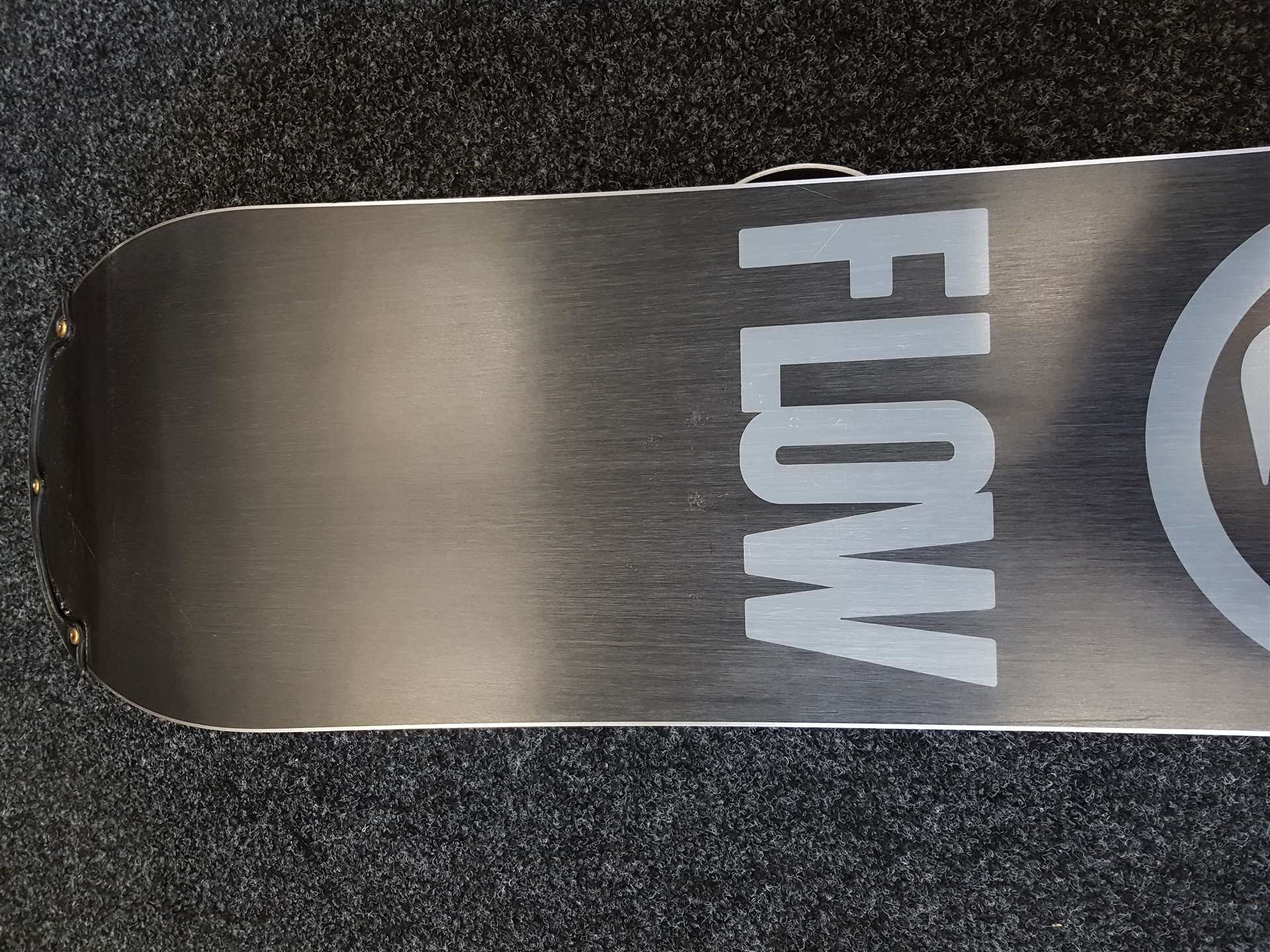 Snowboard usato FLOW Rhythm + attacchi Head taglia M