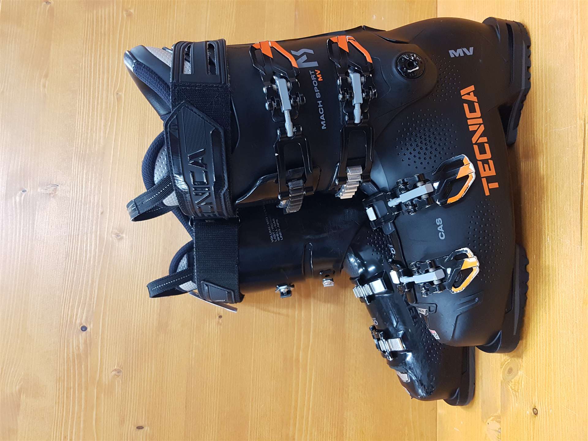 Použité lyžiarky TECNICA Mach Sport MV 100