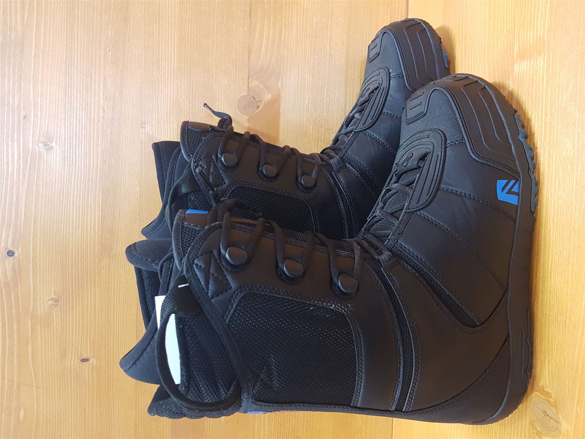 Cizme de snowboard NIEDECKER second hand