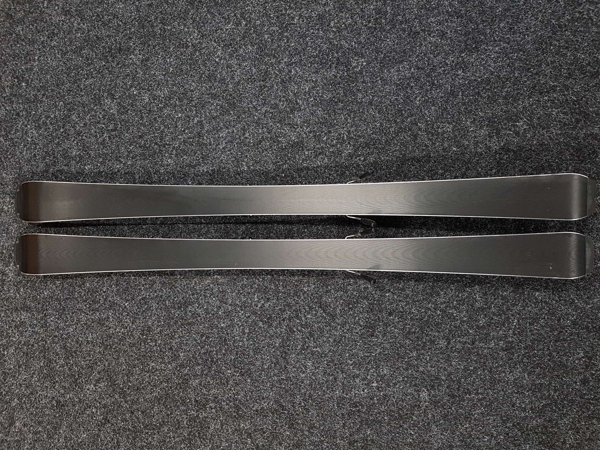 Skis SPORTEN Street 140 d'occasion + fixations Tyrolia SLR 7.5