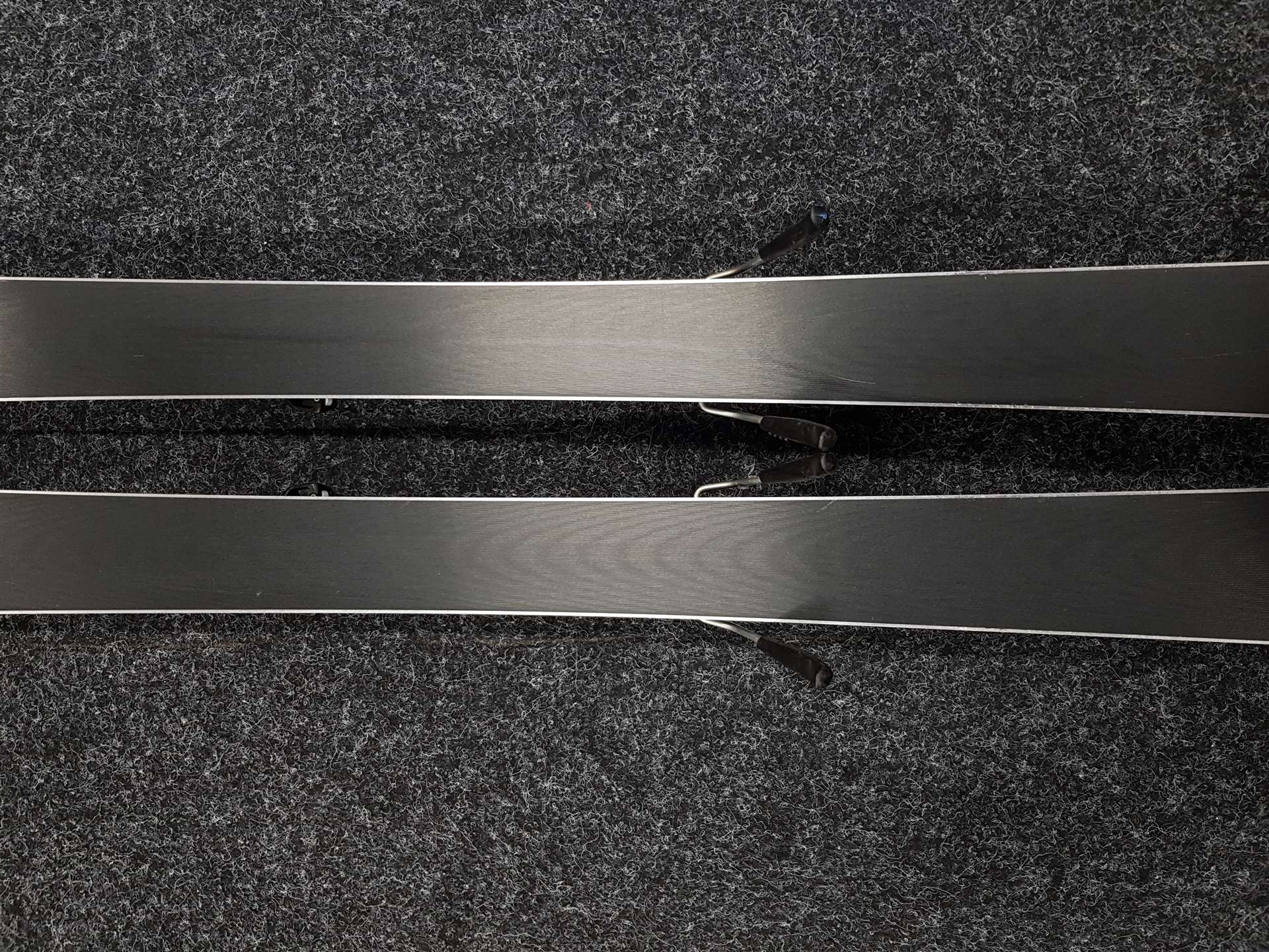 Skis SPORTEN Street 140 d'occasion + fixations Tyrolia SLR 7.5