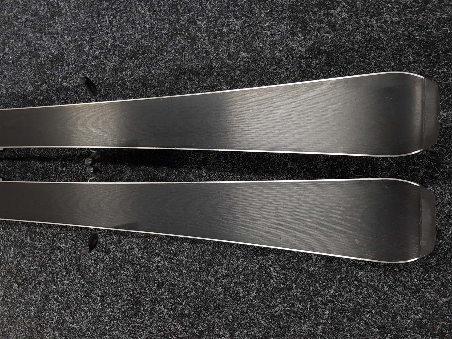 Skis SPORTEN Street 140 d'occasion + fixations Tyrolia SLR 7.5