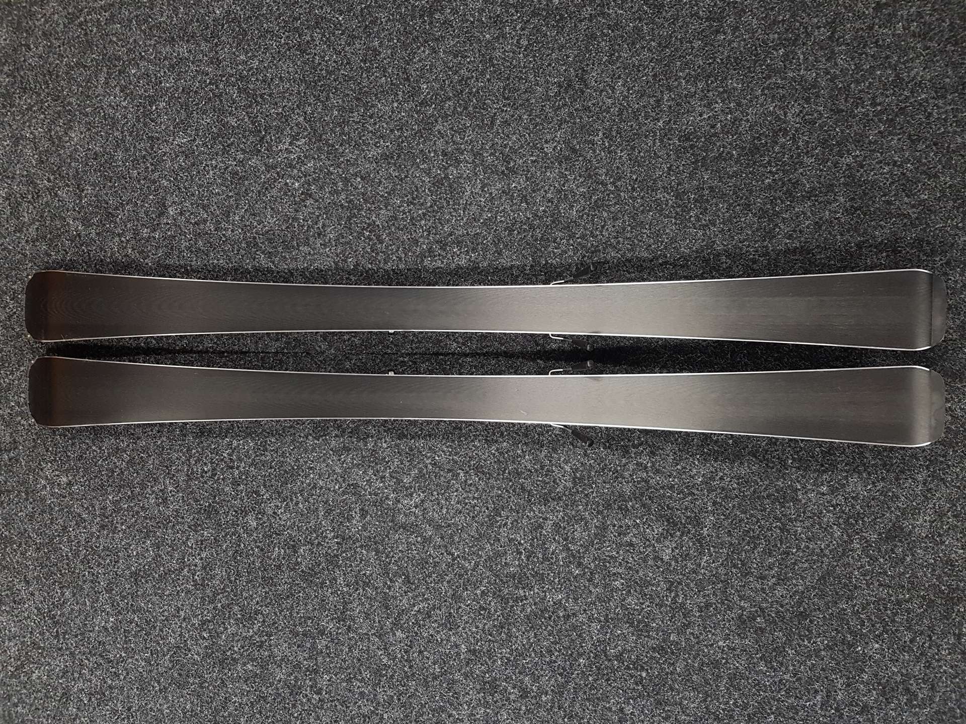 Gebrauchte Ski HEAD LYT Tech V4 + Tyrolia PR 10 Bindungen