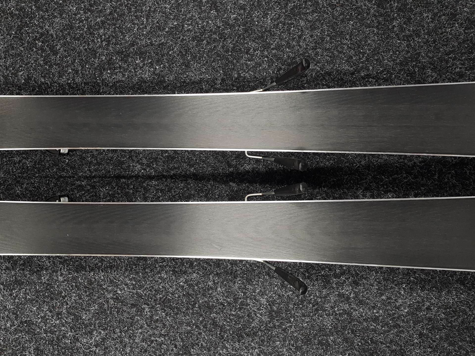 Gebrauchte Ski HEAD LYT Tech V4 + Tyrolia PR 10 Bindungen