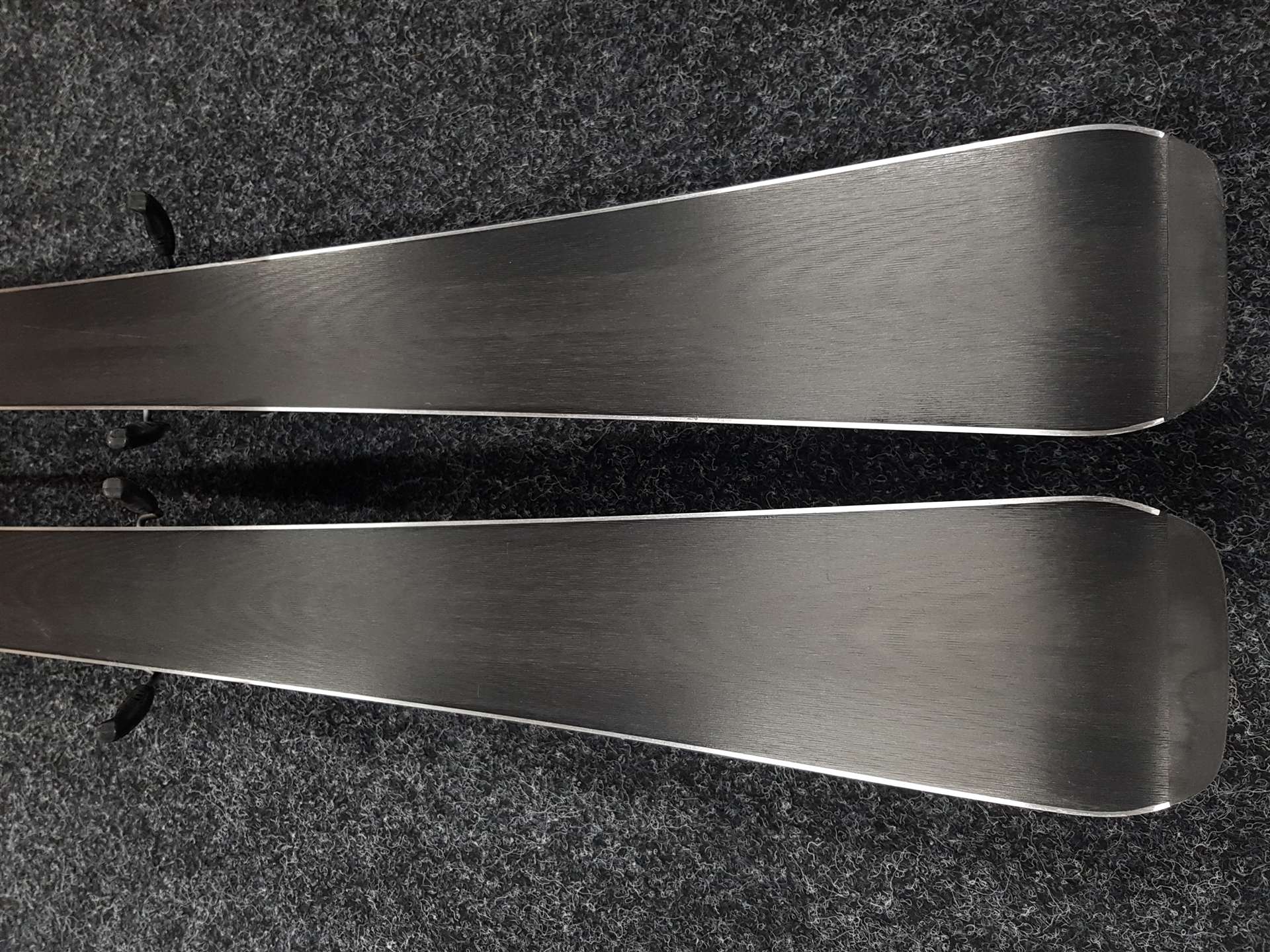 Gebrauchte Ski HEAD LYT Tech V4 + Tyrolia PR 10 Bindungen