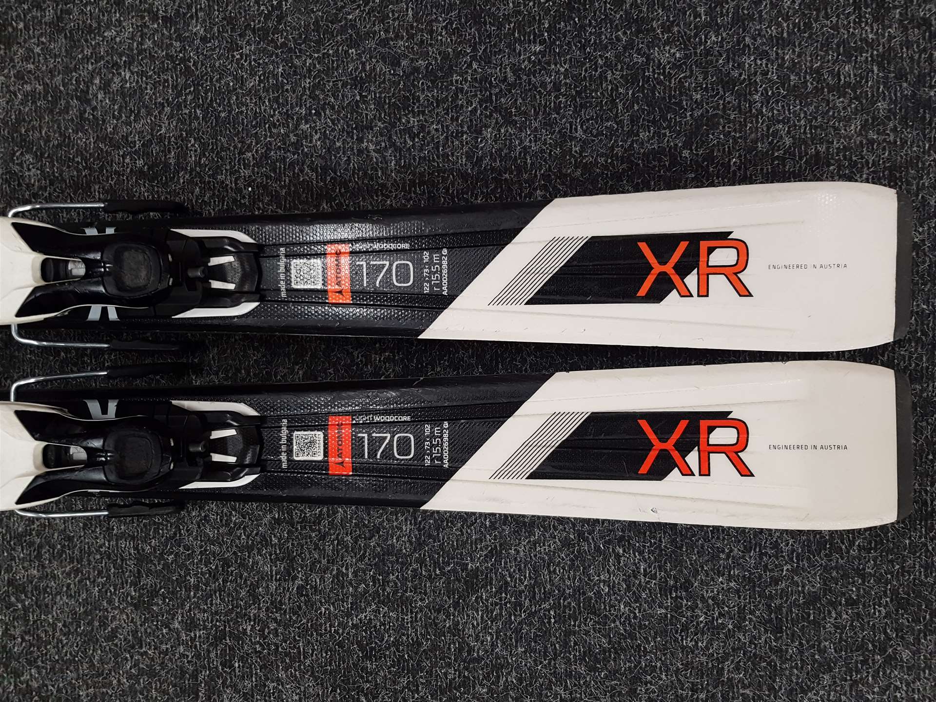 Použité lyže ATOMIC Redster XR