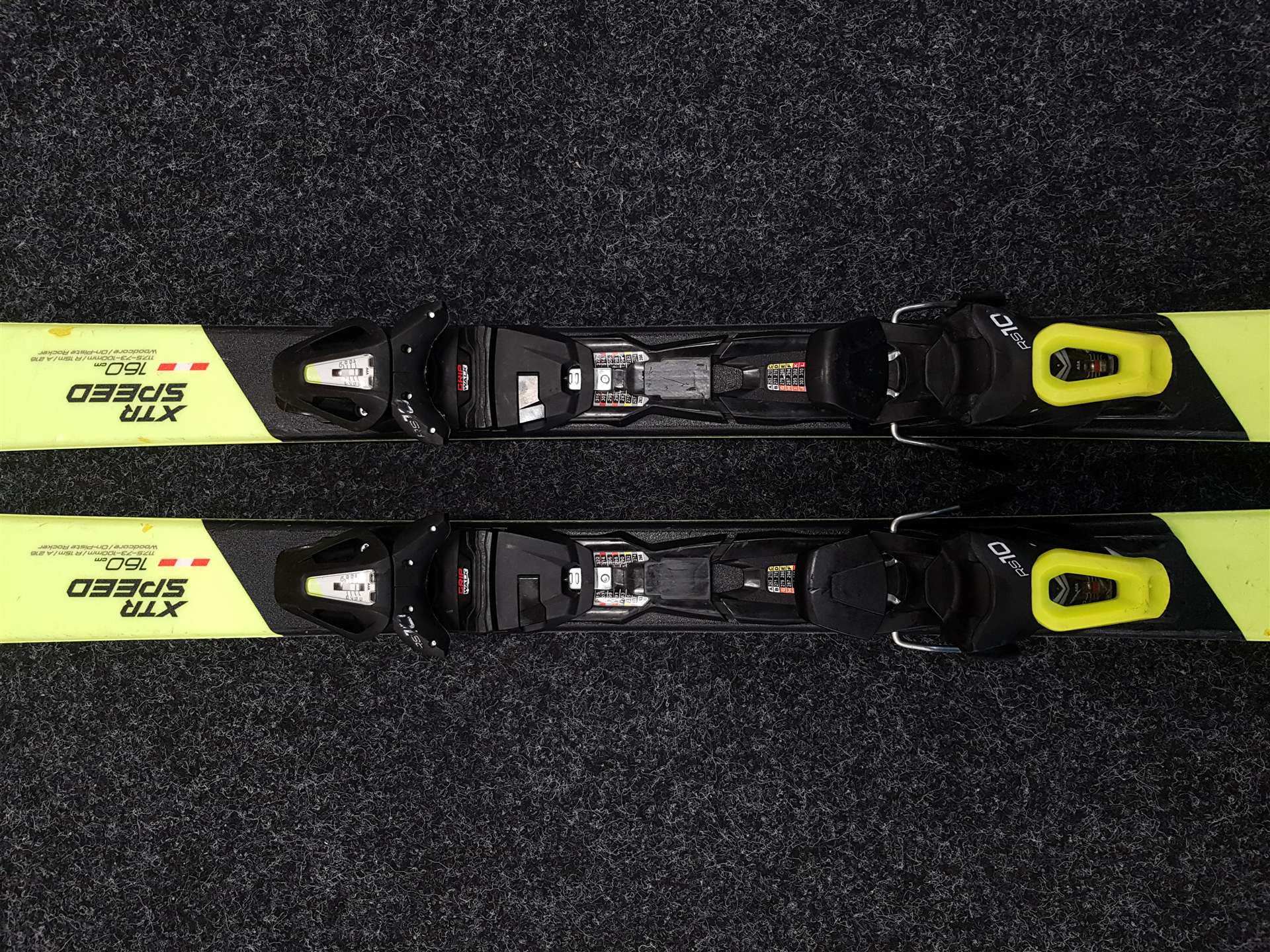 Schiuri FISCHER RC4 XTR SPEED folosite + legături Fischer RS10