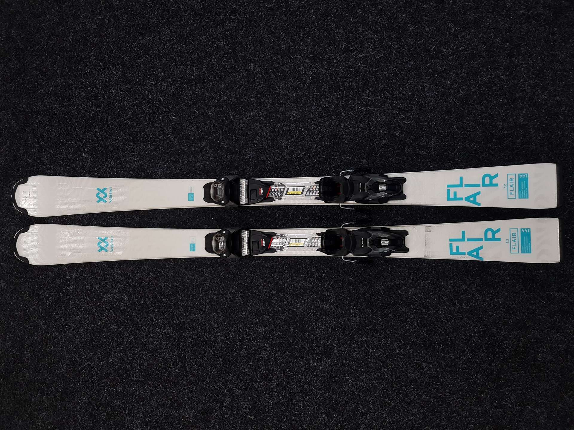 Skis d'occasion VOLKL FLAIR 7.2 + fixations Marker FDT 10