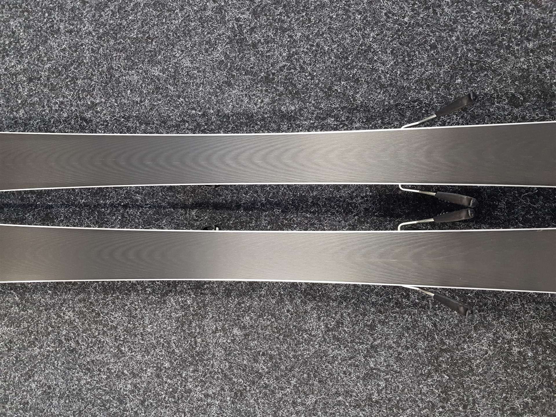 Použité lyže HEAD Pure X + viazanie Joy 9