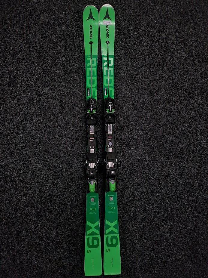 Bazárové lyže  Atomic Redster X9s Ultra Titanium
