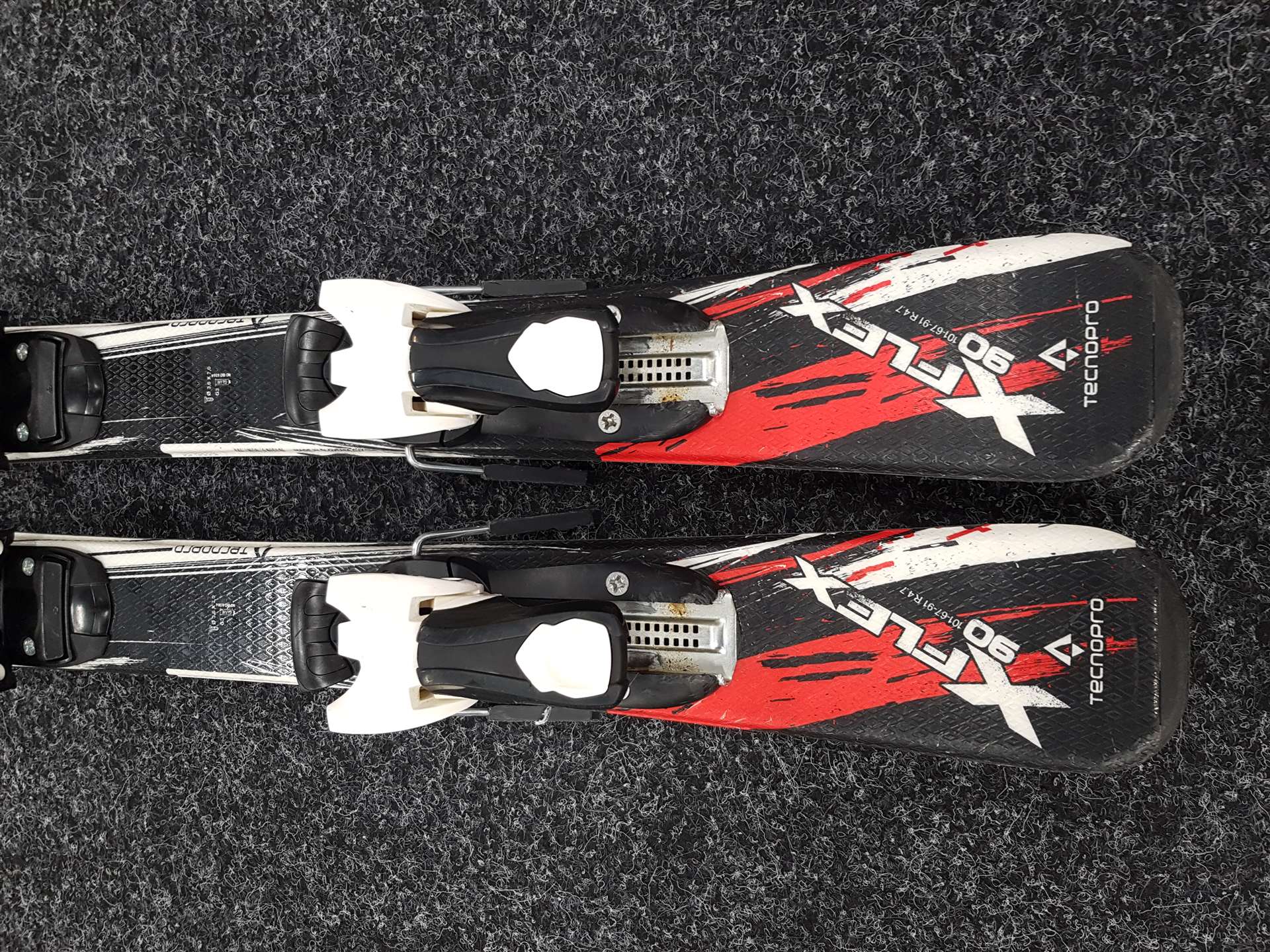 Použité dětské lyže TECNOPRO XT Team + vázání Tecnopro TC45
