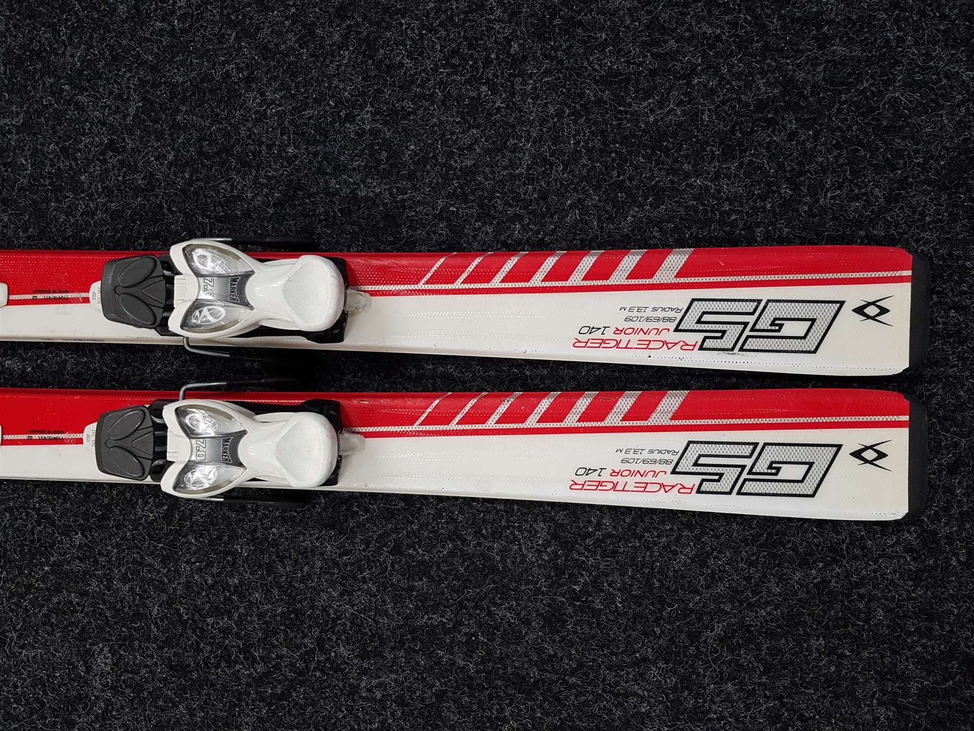 Použité lyže VOLKL Racetiger Junior 140 + viazanie Marker 7.0