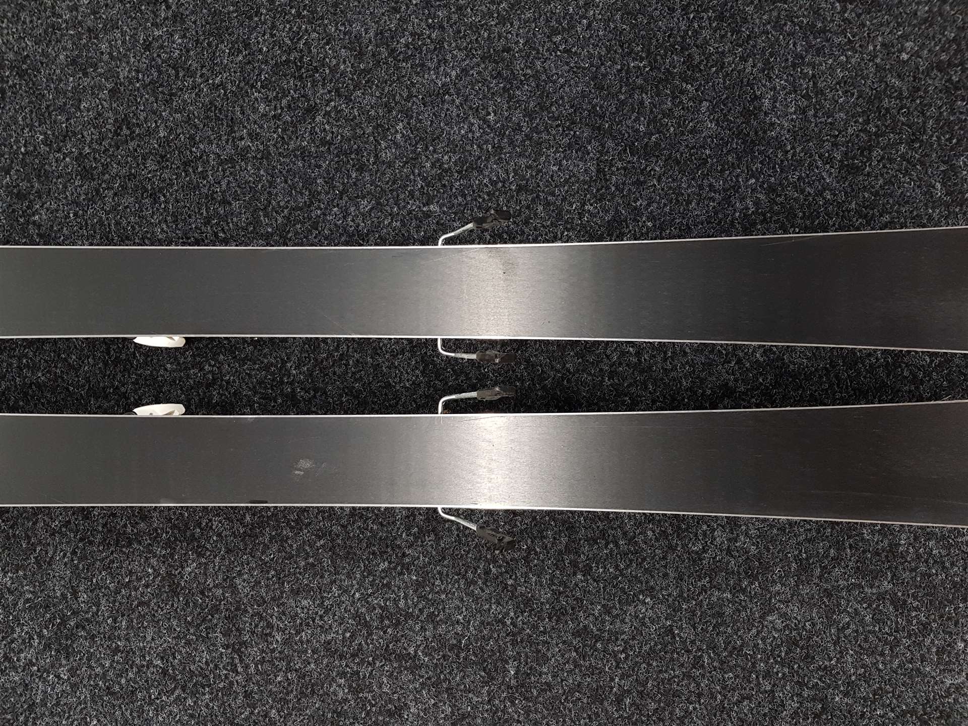 Skis SCOTT Slight 83 d'occasion + fixations Scott Warden 11