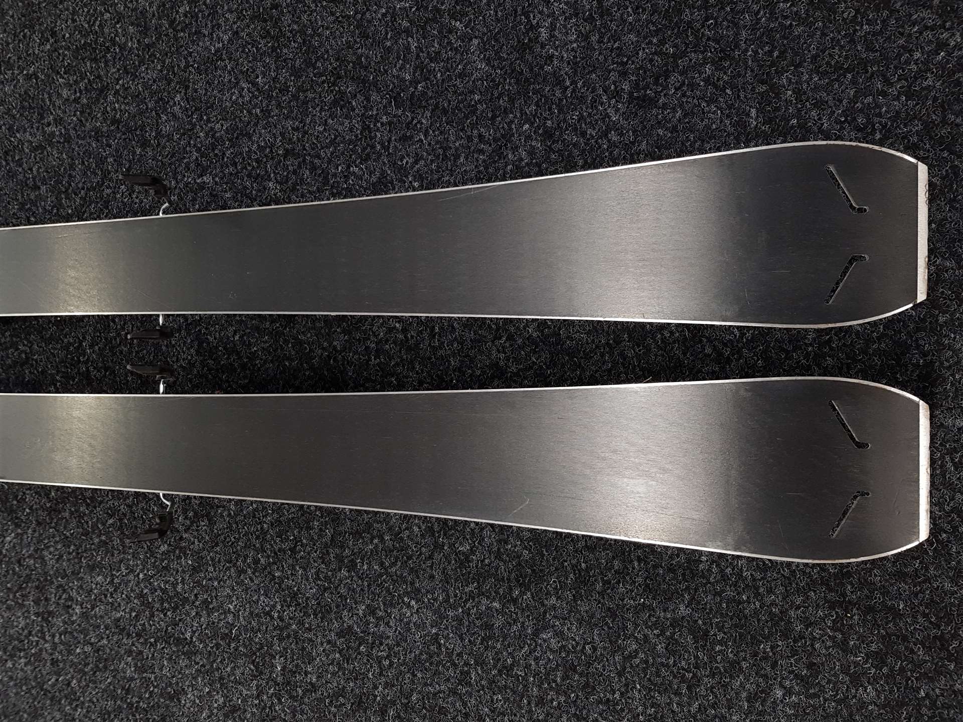 Skis SCOTT Slight 83 d'occasion + fixations Scott Warden 11