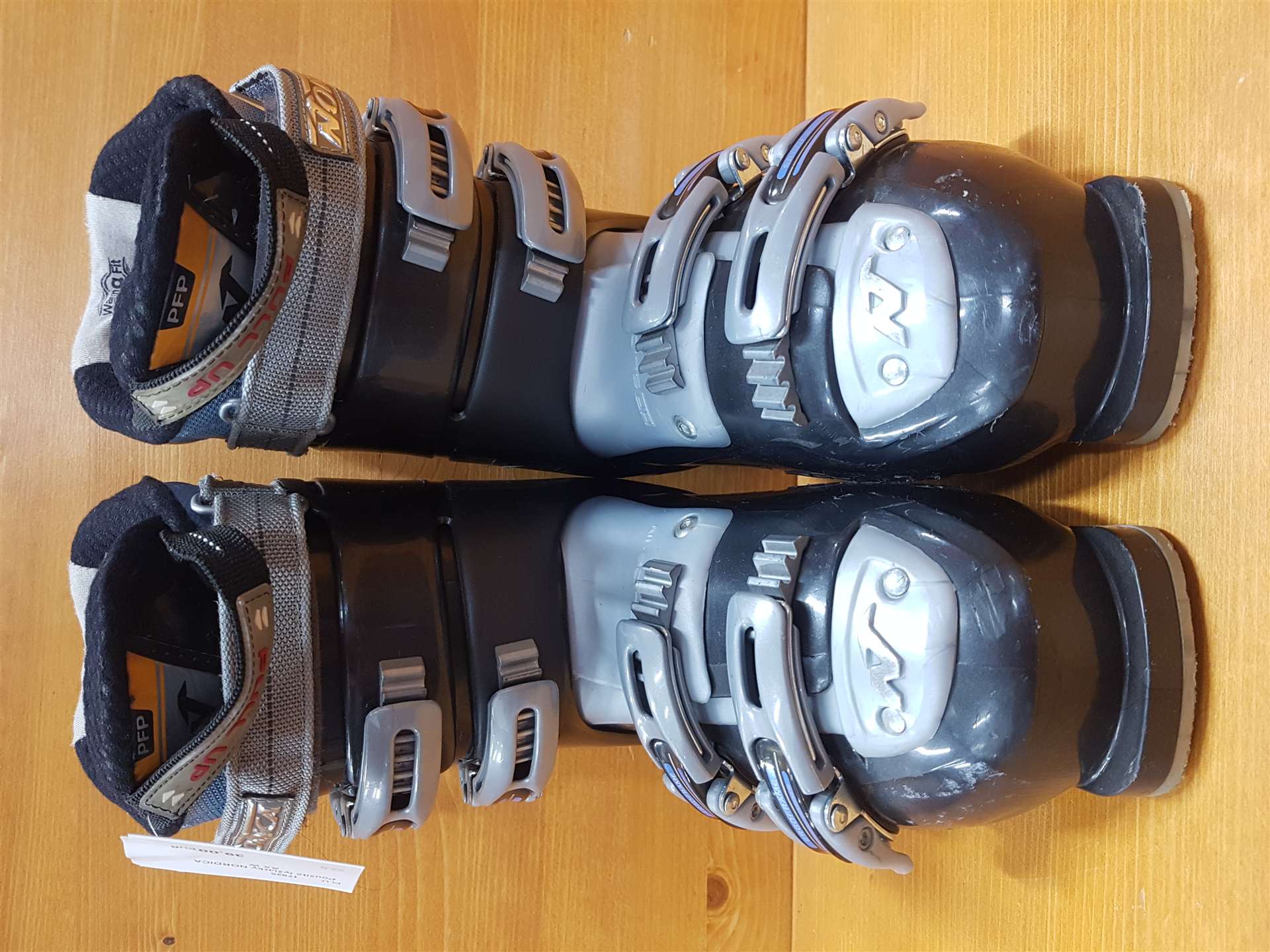 Použité lyžiarky NORDICA AX W