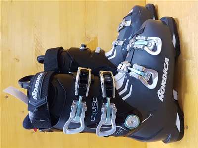 Použité lyžiarky NORDICA CRUISE 75 WR X