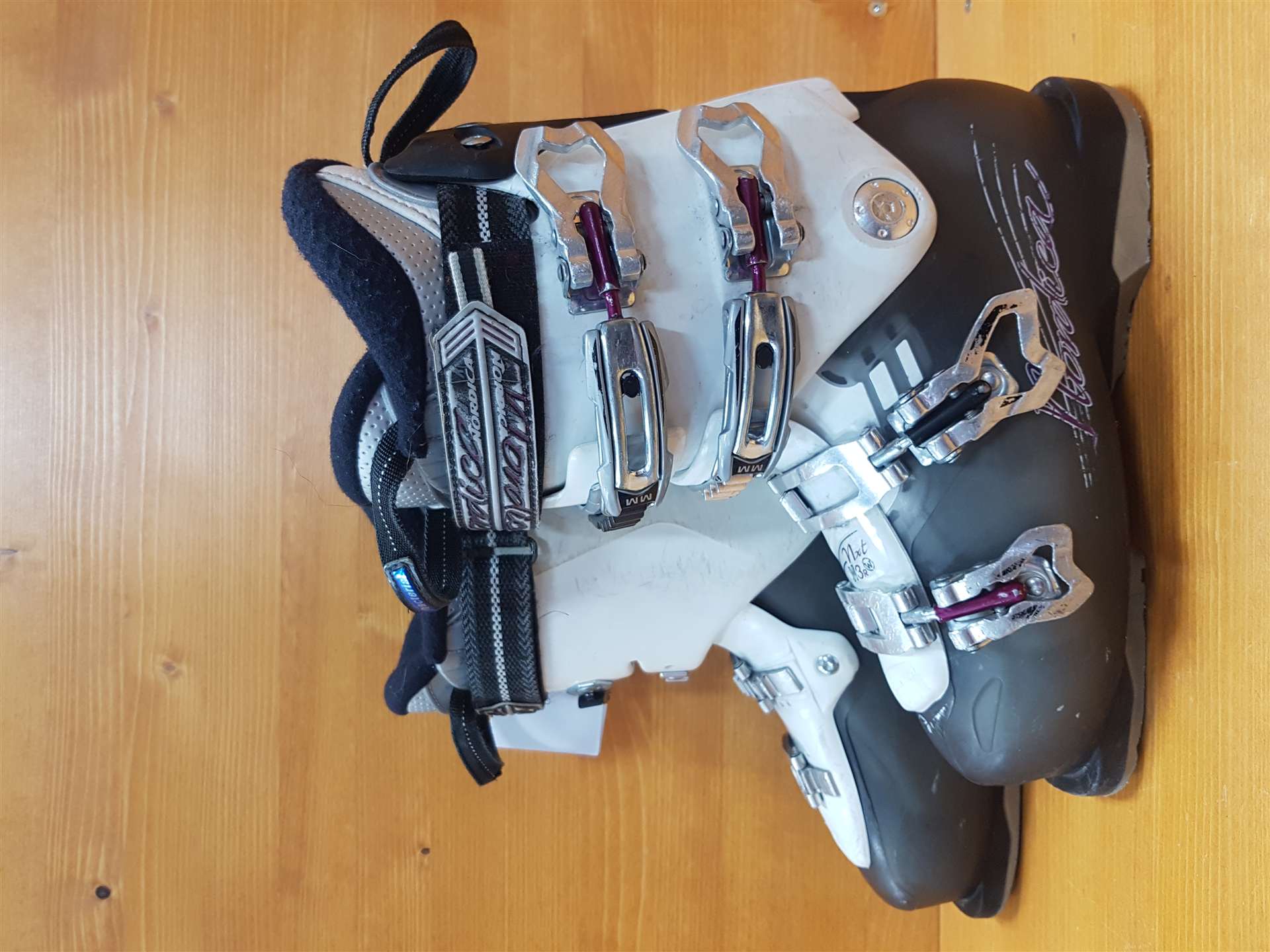 Použité lyžařky NORDICA NXT N3R W