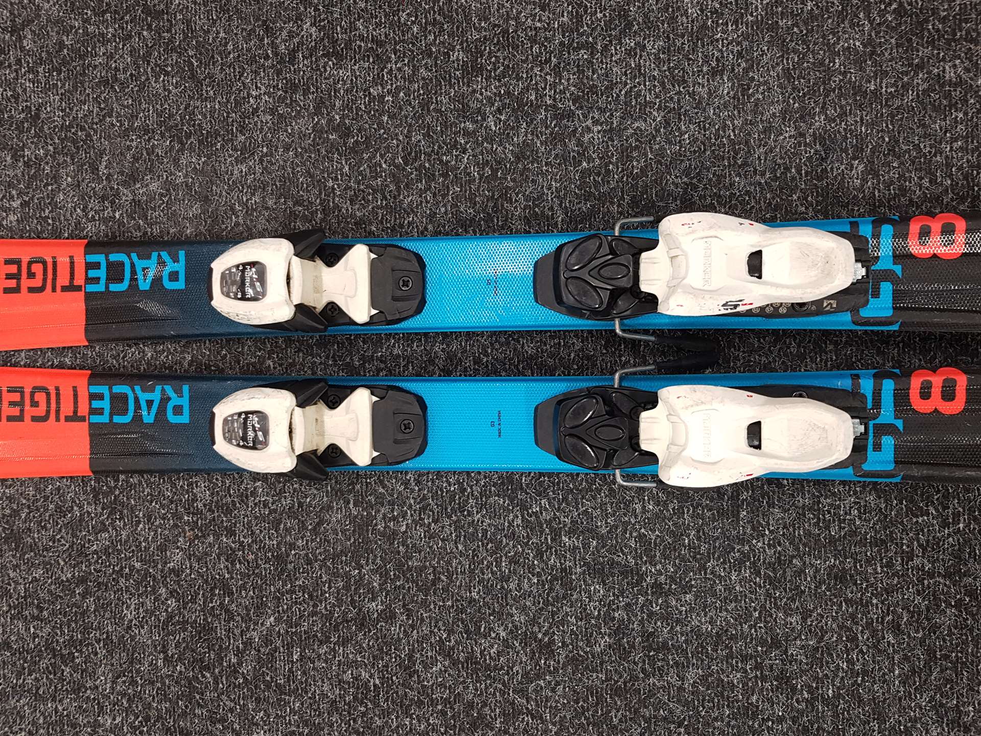 Použité detské lyže VOLKL RACE TIGER GS 8 + viazanie Marker 4.5