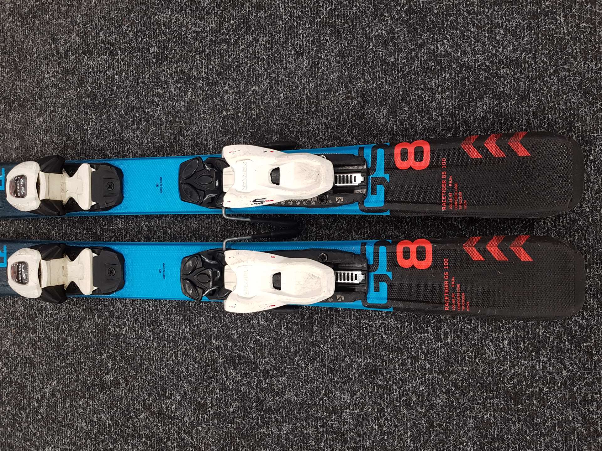 Použité detské lyže VOLKL RACE TIGER GS 8 + viazanie Marker 4.5