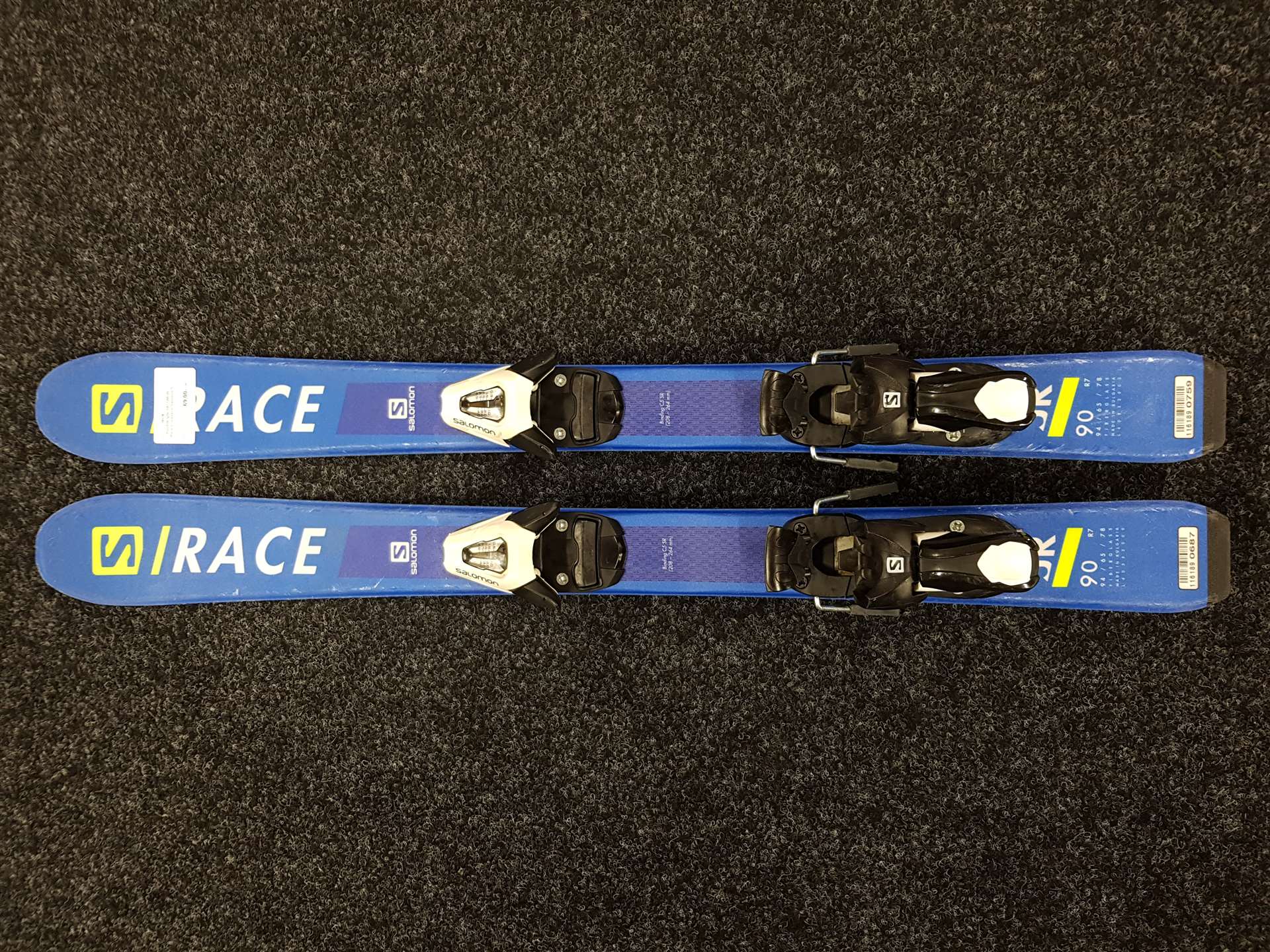 Gebrauchte SALOMON Race-Ski + Salomon 5-Bindungen