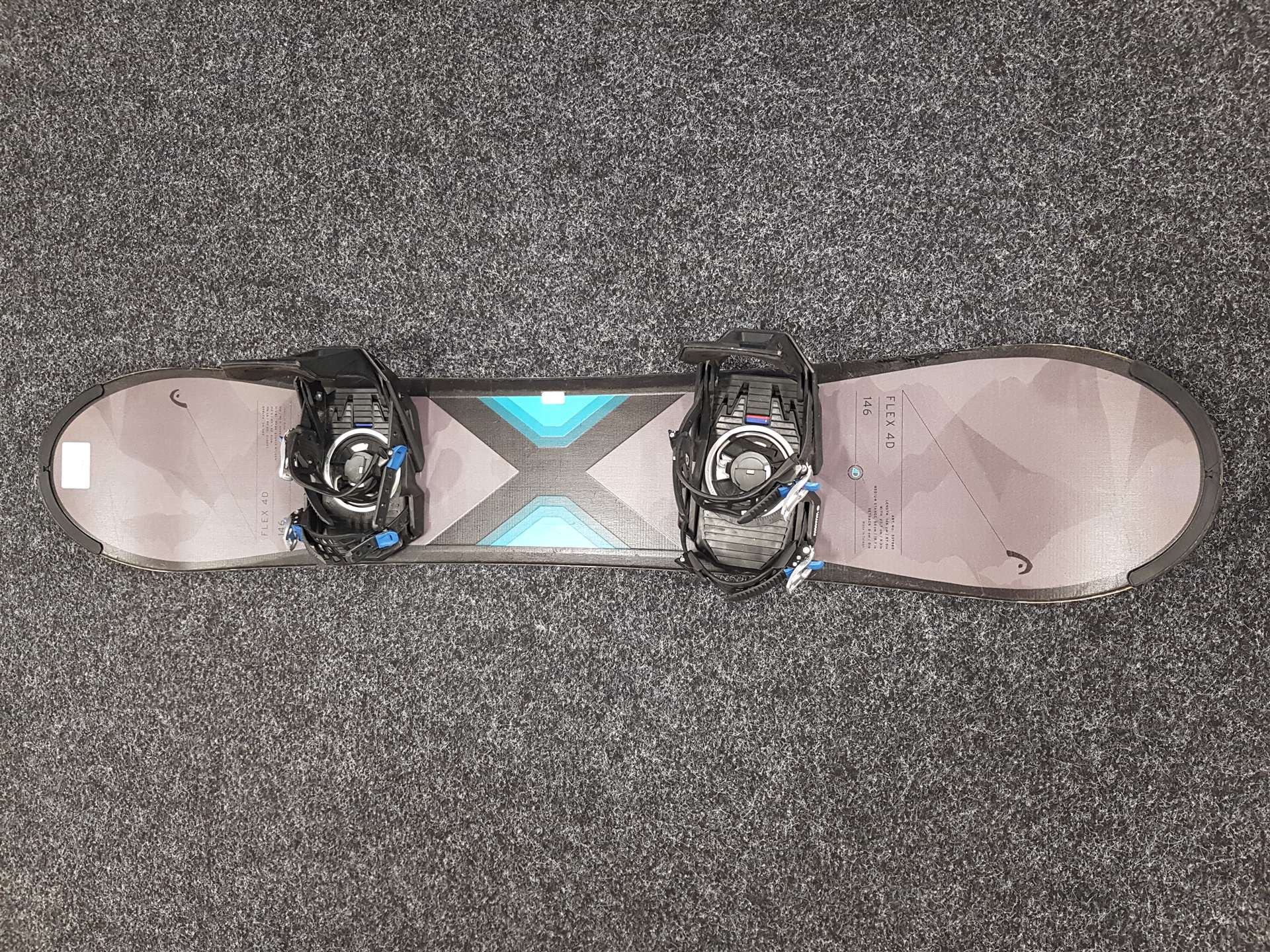 Použitý snowboard HEAD Flex 4D + viazanie Rossignol veľkosť S/M