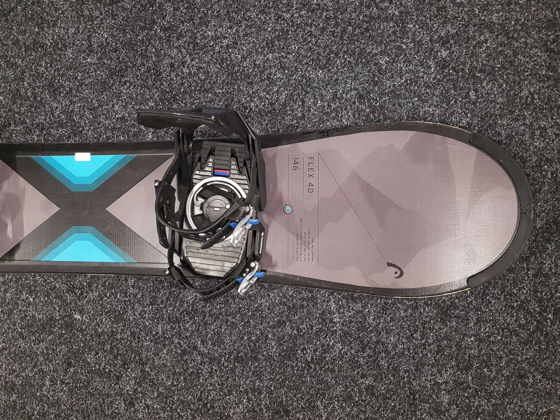 Použitý snowboard HEAD Flex 4D + viazanie Rossignol veľkosť S/M