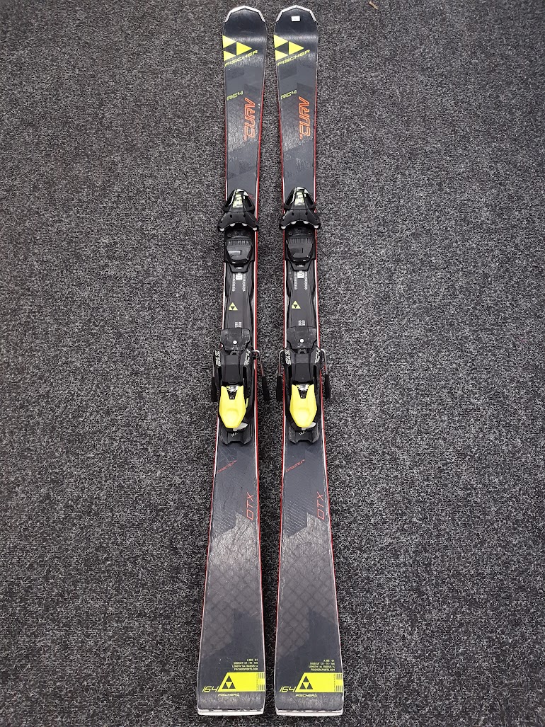 Bazaar Ski Fischer RC4 The Curv