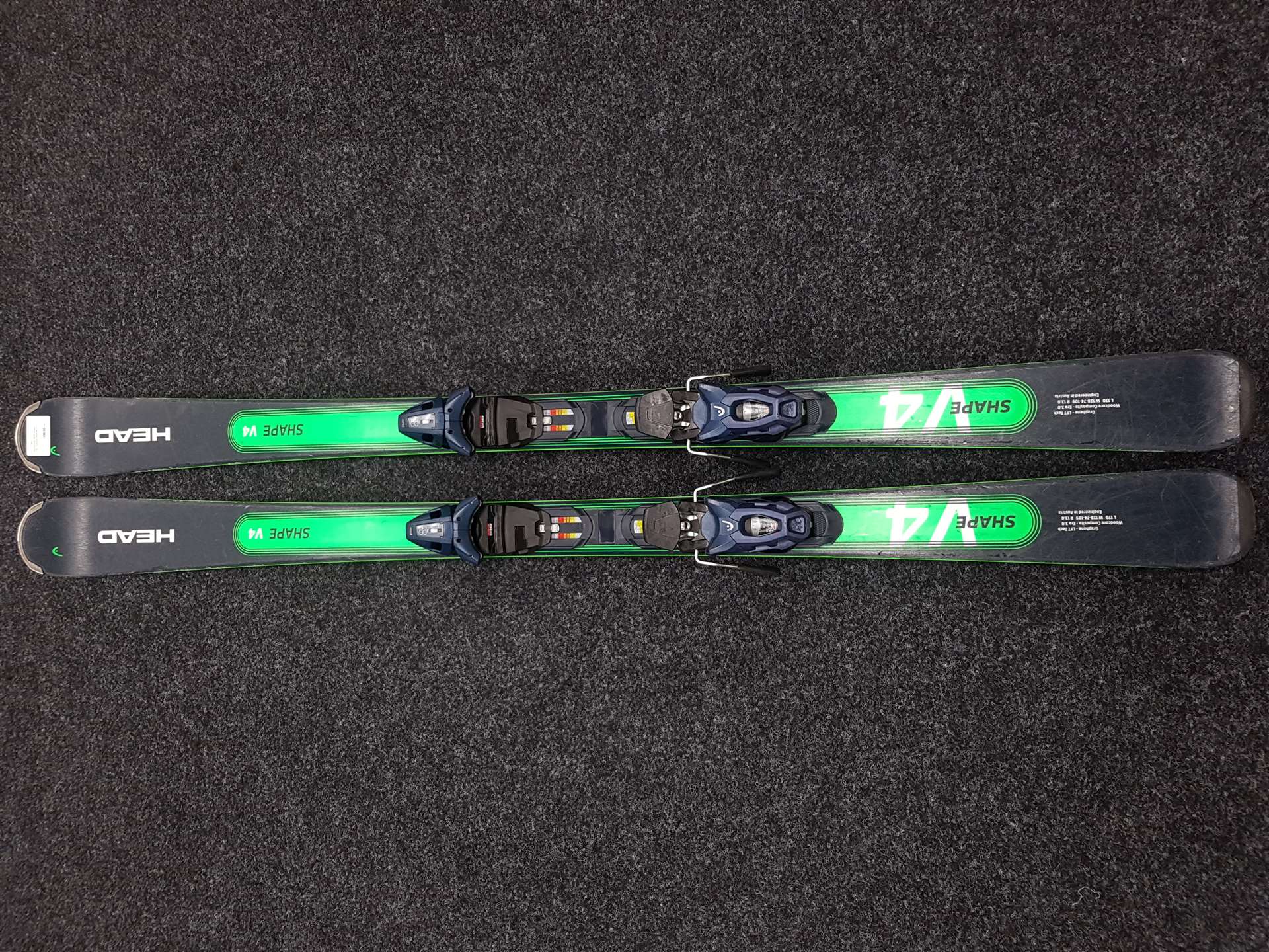 Použité lyže HEAD Shape V4 + vázání Head PR 11
