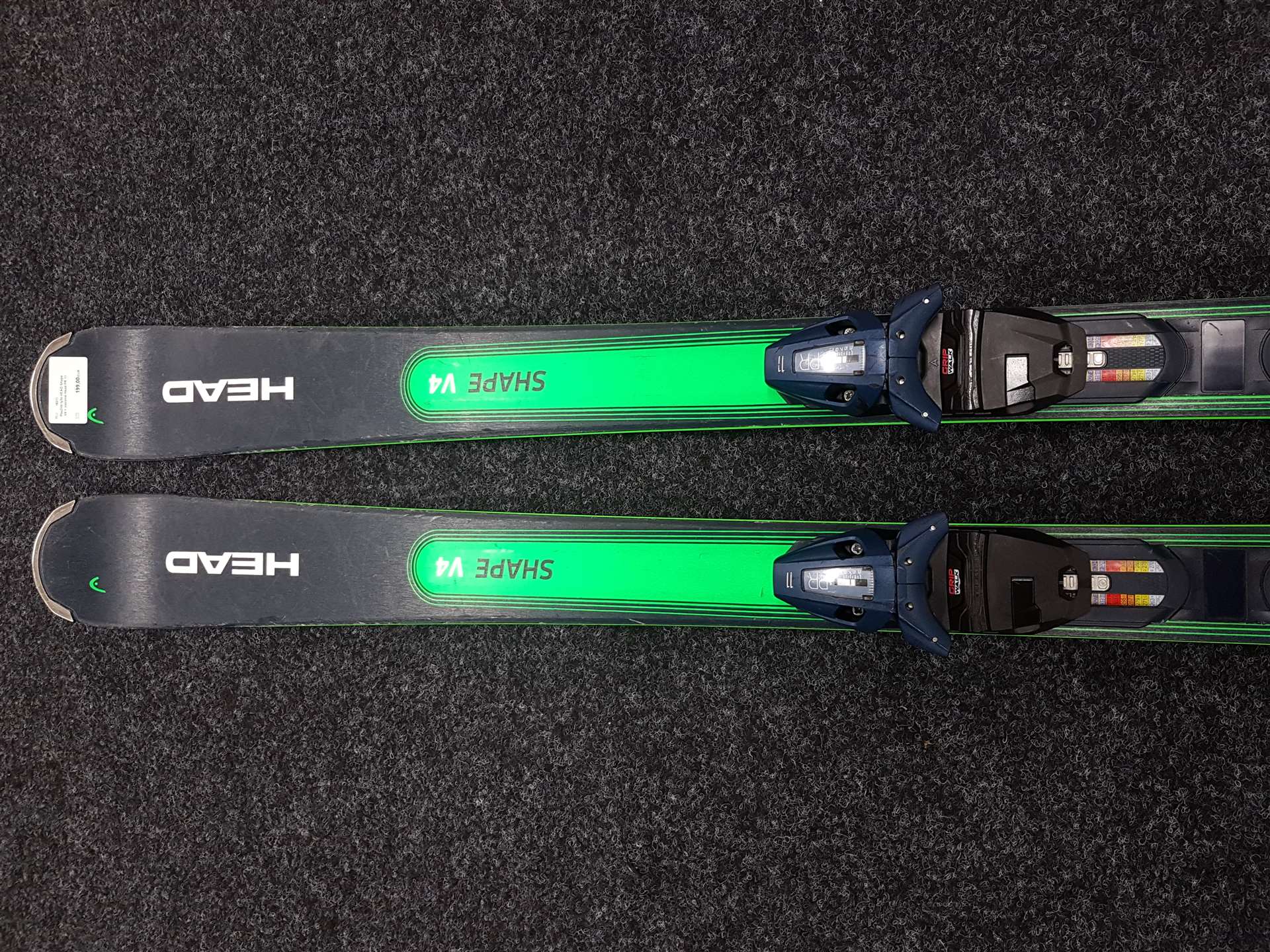 Použité lyže HEAD Shape V4 + vázání Head PR 11