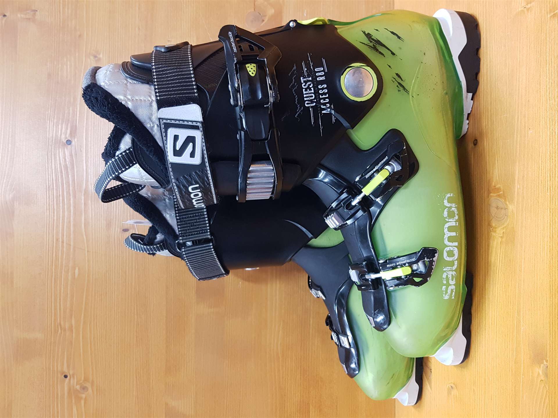 Clăpari de schi SALOMON QST Access R80 second-hand